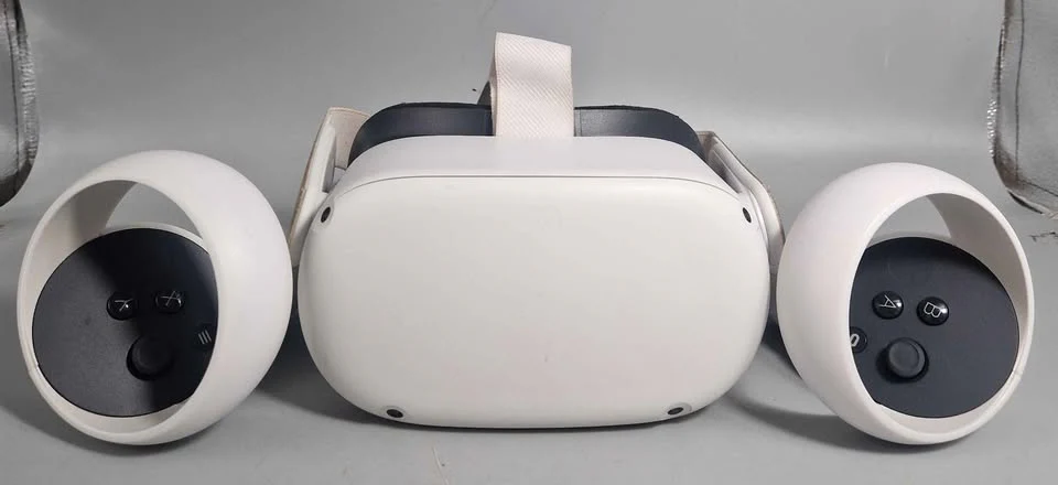 Meta/Oculus Quest 2 VR Headset (With Controllers) - 128GB