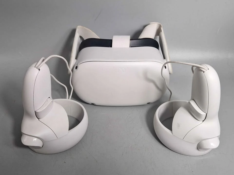Meta/Oculus Quest 2 VR Headset (With Controllers) - 128GB, B