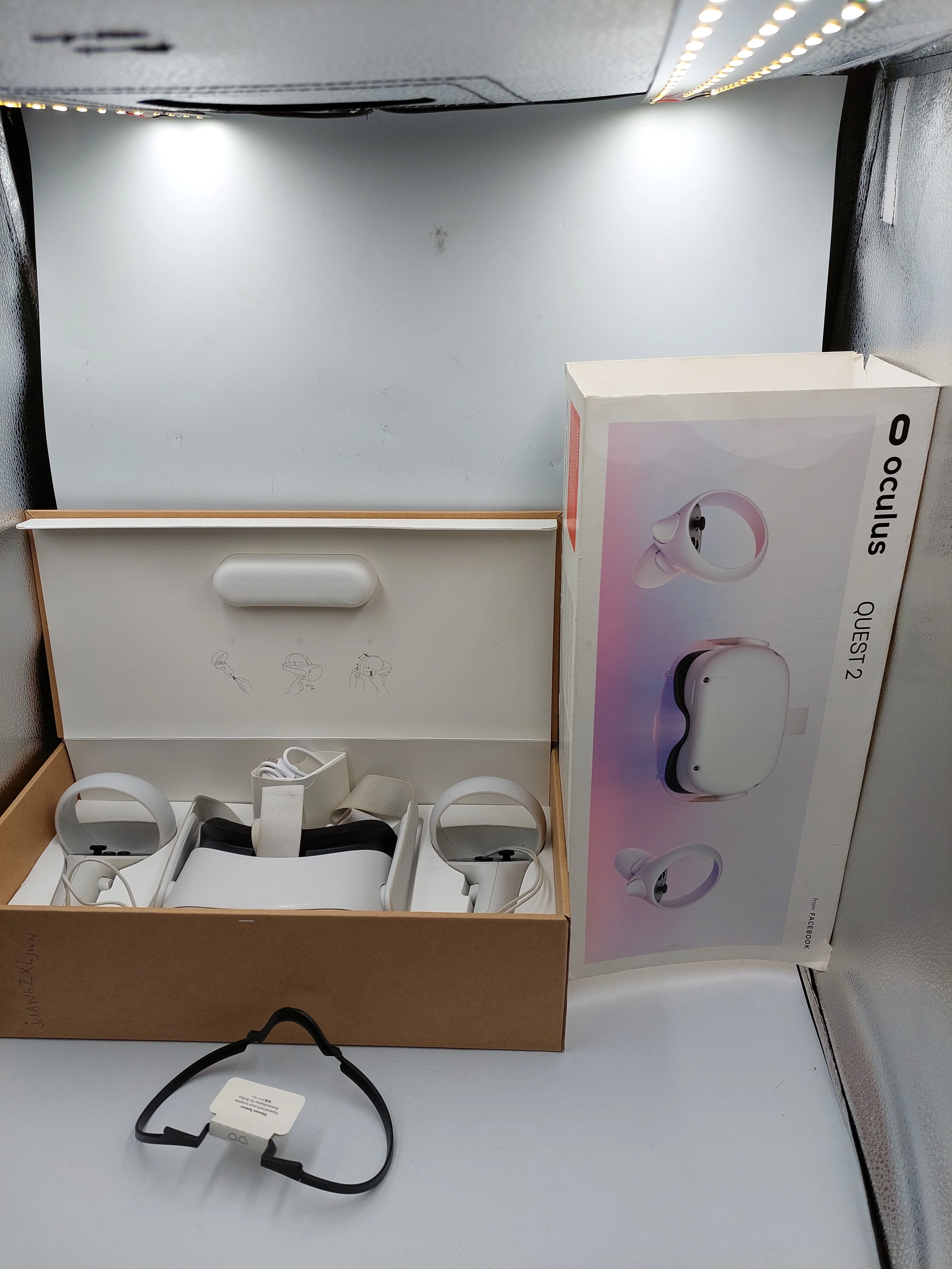 Meta/Oculus Quest 2 VR Headset With Controllers 128GB Boxed - Image 4