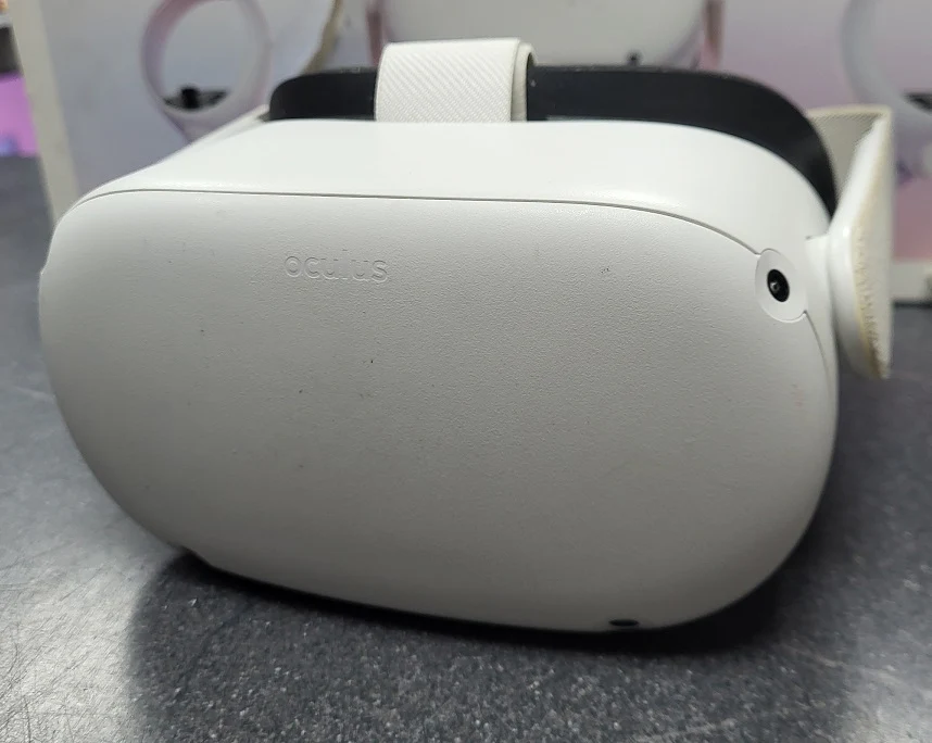 Meta/Oculus Quest 2 VR Headset (With Controllers) - 256GB - Boxed - Image 3