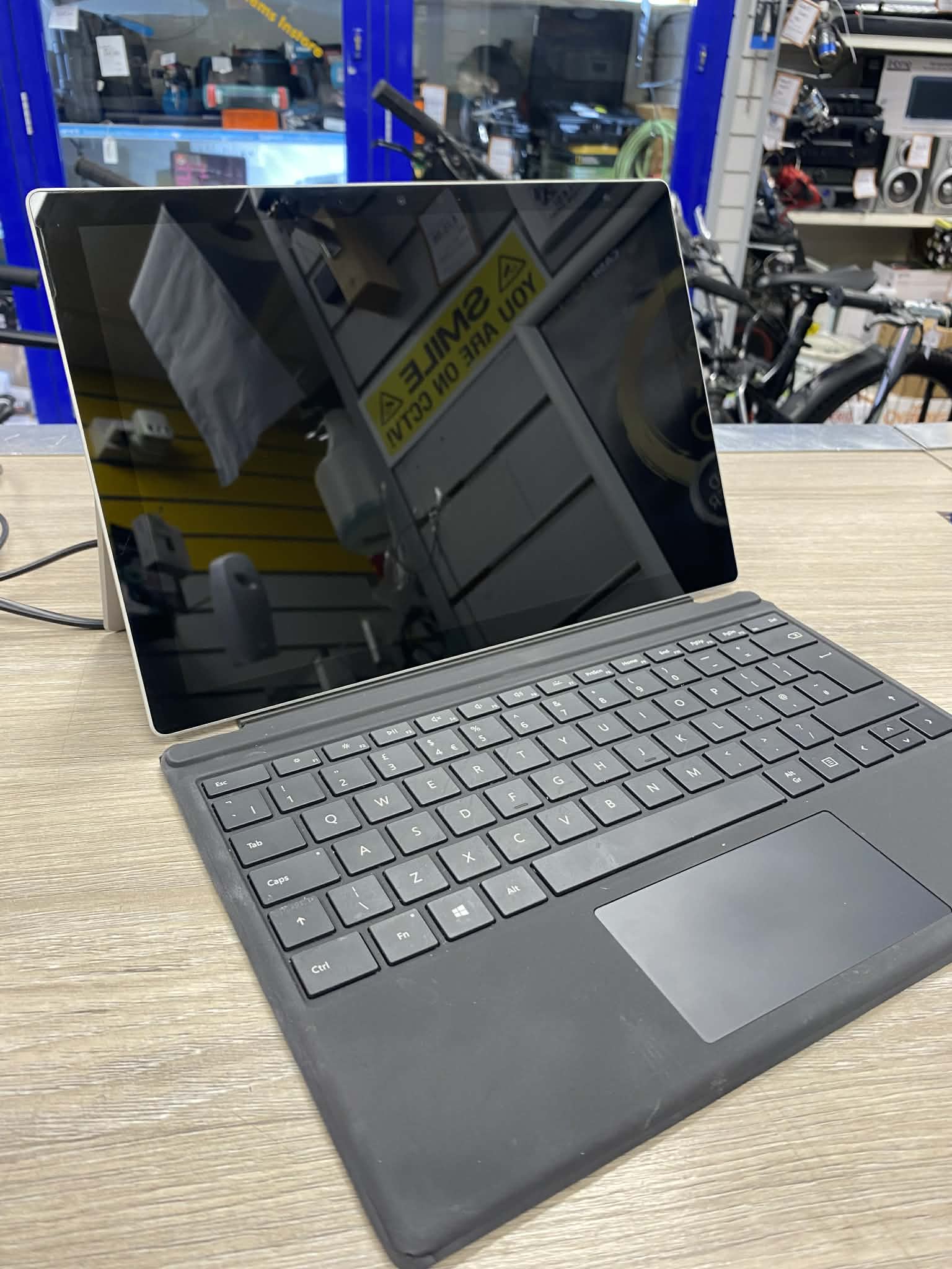 Microsoft Surface Pro 7 Plus Platinum 256GB (i5) 16GB, Wifi B