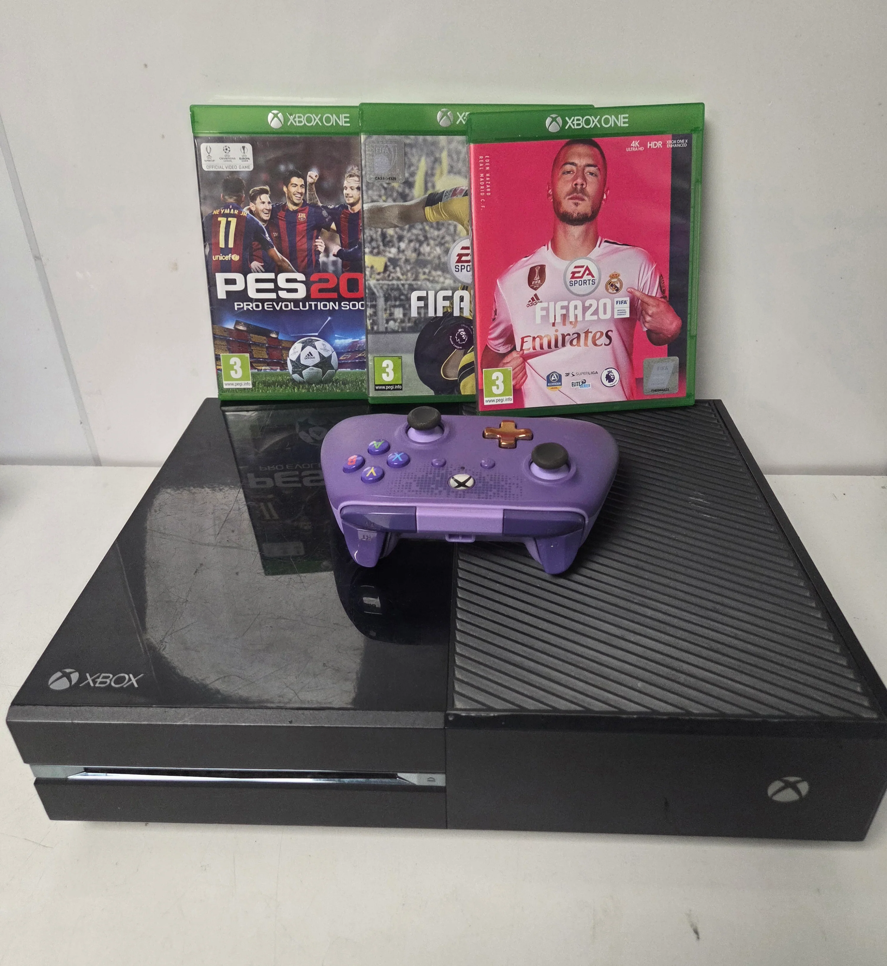 Microsoft Xbox One original Console 500gb with 3 Games - Image 2