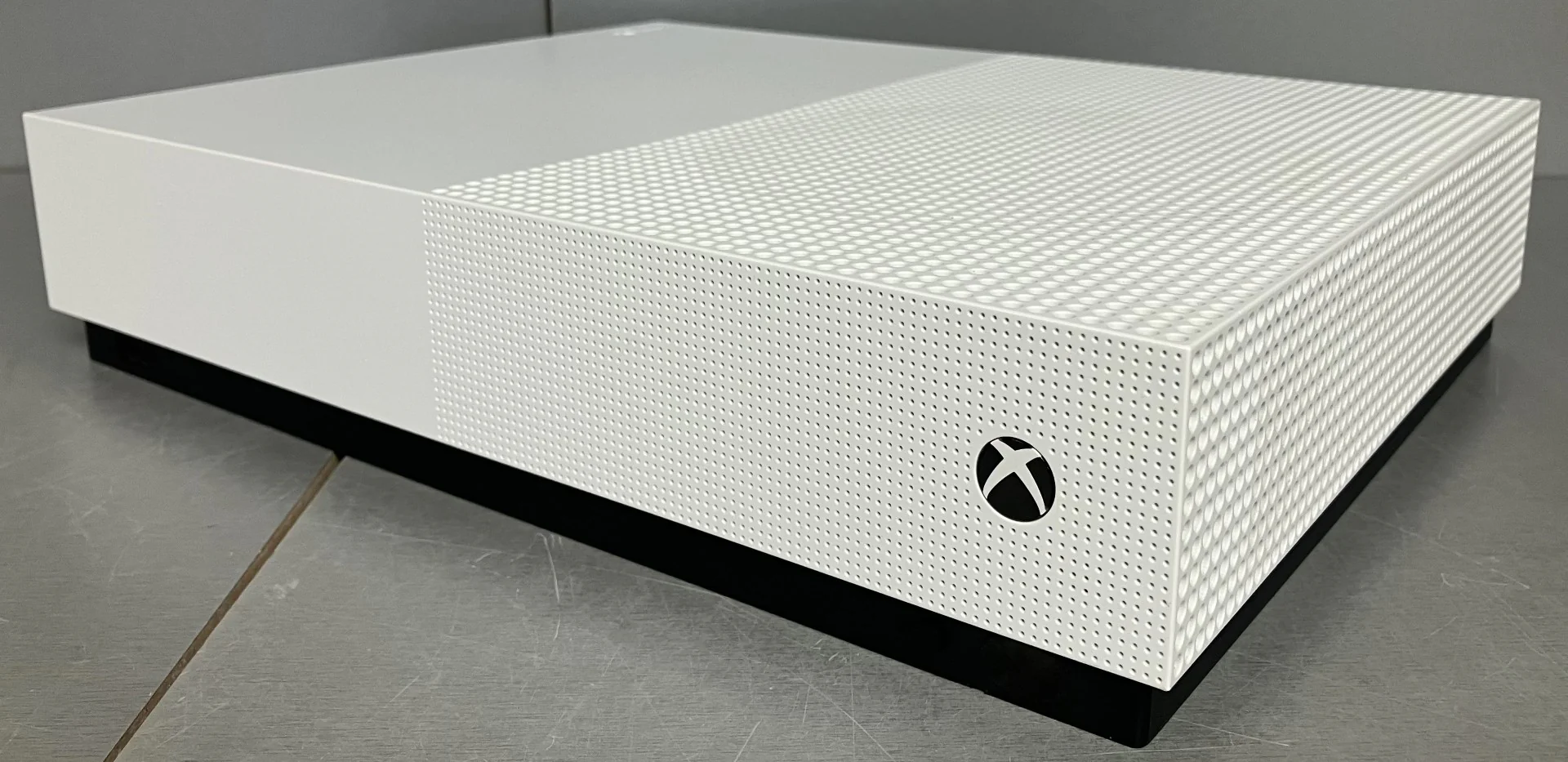 Microsoft Xbox One S 1TB All-Digital Edition Console ** Unboxed ** - Image 4