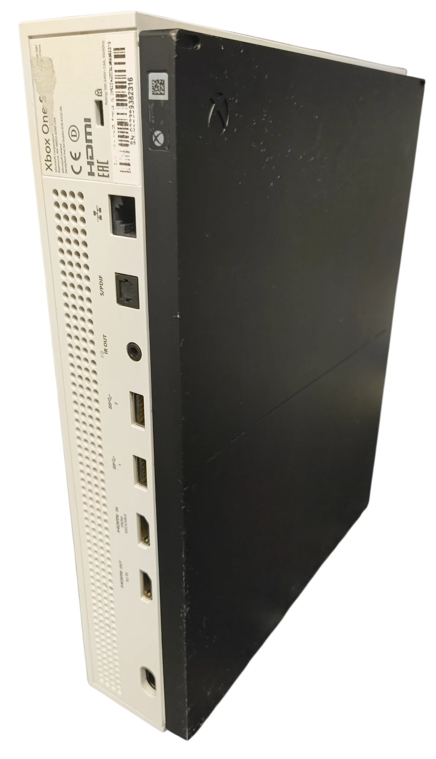 Microsoft Xbox One S 1TB Assassins Creed Bundle - Image 3