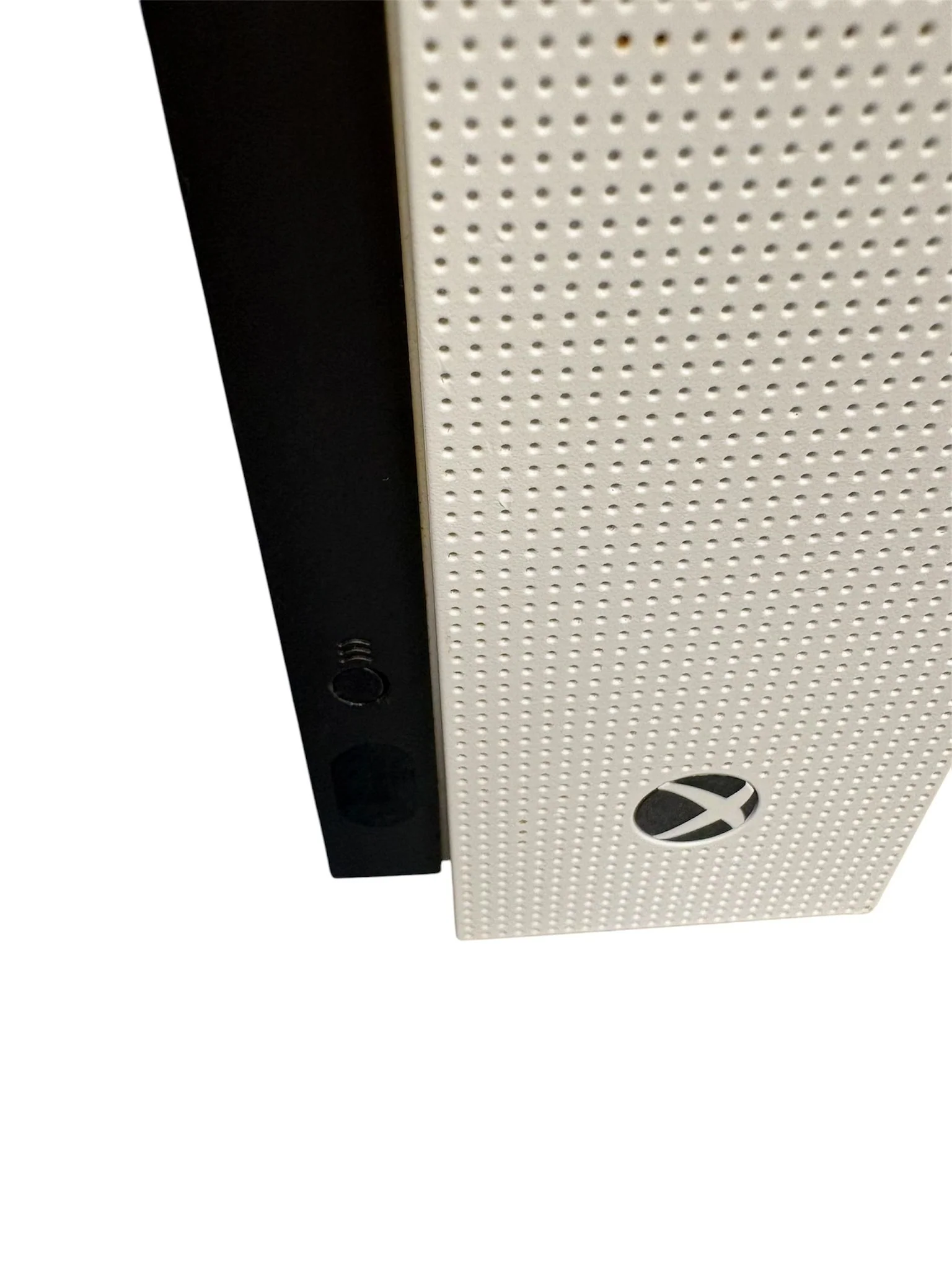 Microsoft Xbox One S - 500gb - Image 2
