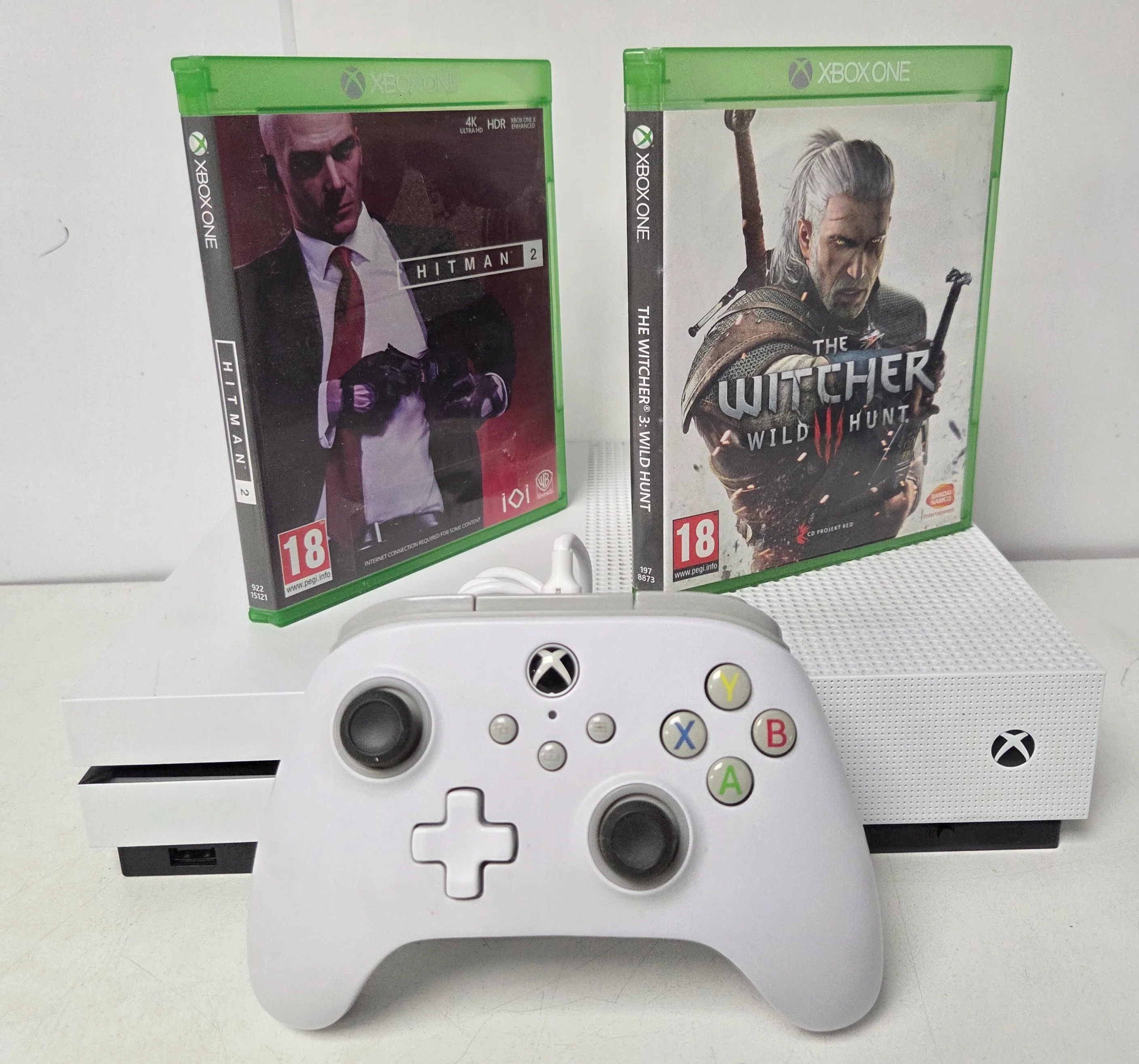 Microsoft Xbox One S 500GB Console & 2 Games - Image 2