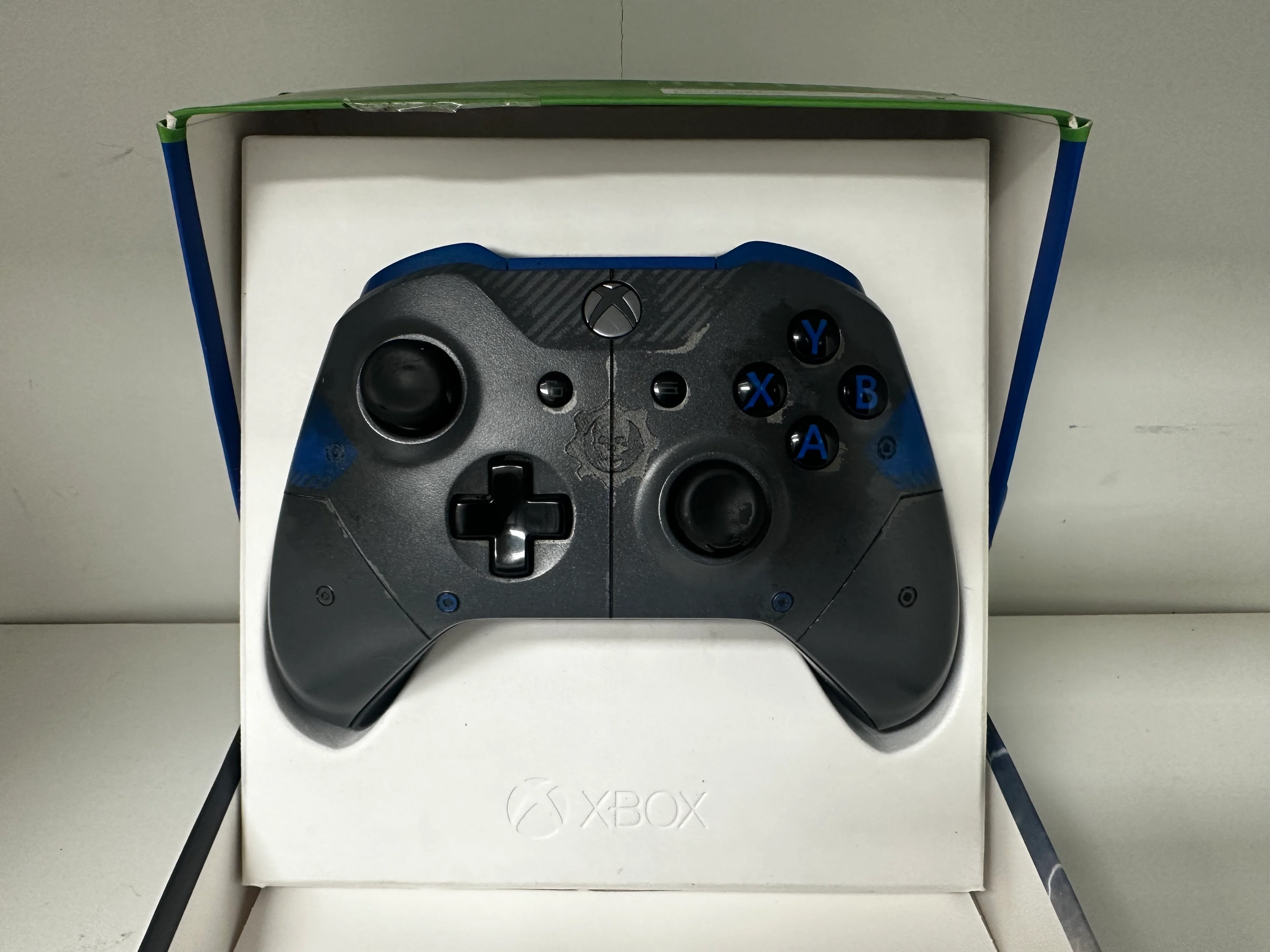 Microsoft Xbox One Wireless Controller Gears of War 4 JD Fenix Limited Edition - Great Yarmouth - Image 2