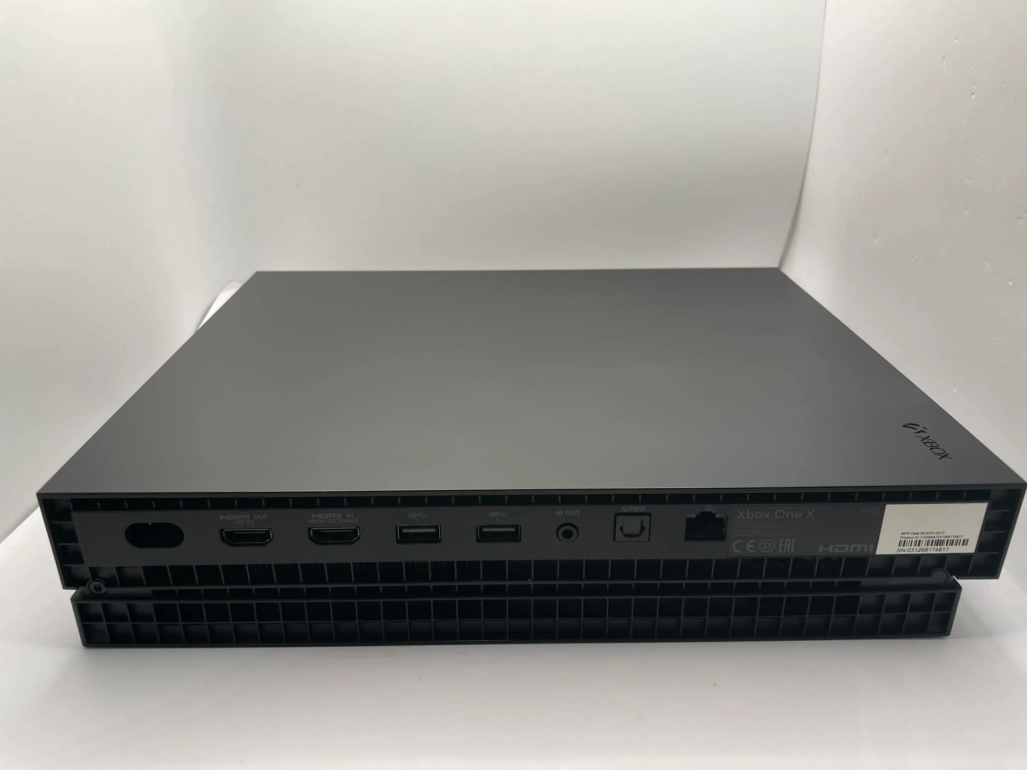 Microsoft Xbox One X 1TB - Image 3