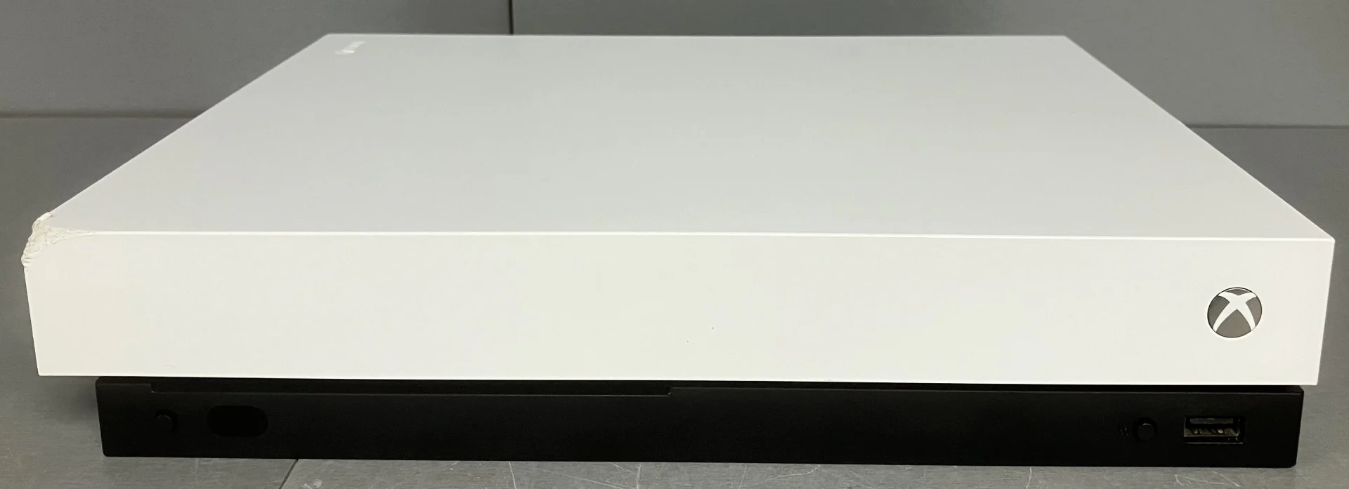 **Sale**Microsoft Xbox One X 1TB, Robot White Console Only ** No Controller ** - Image 2