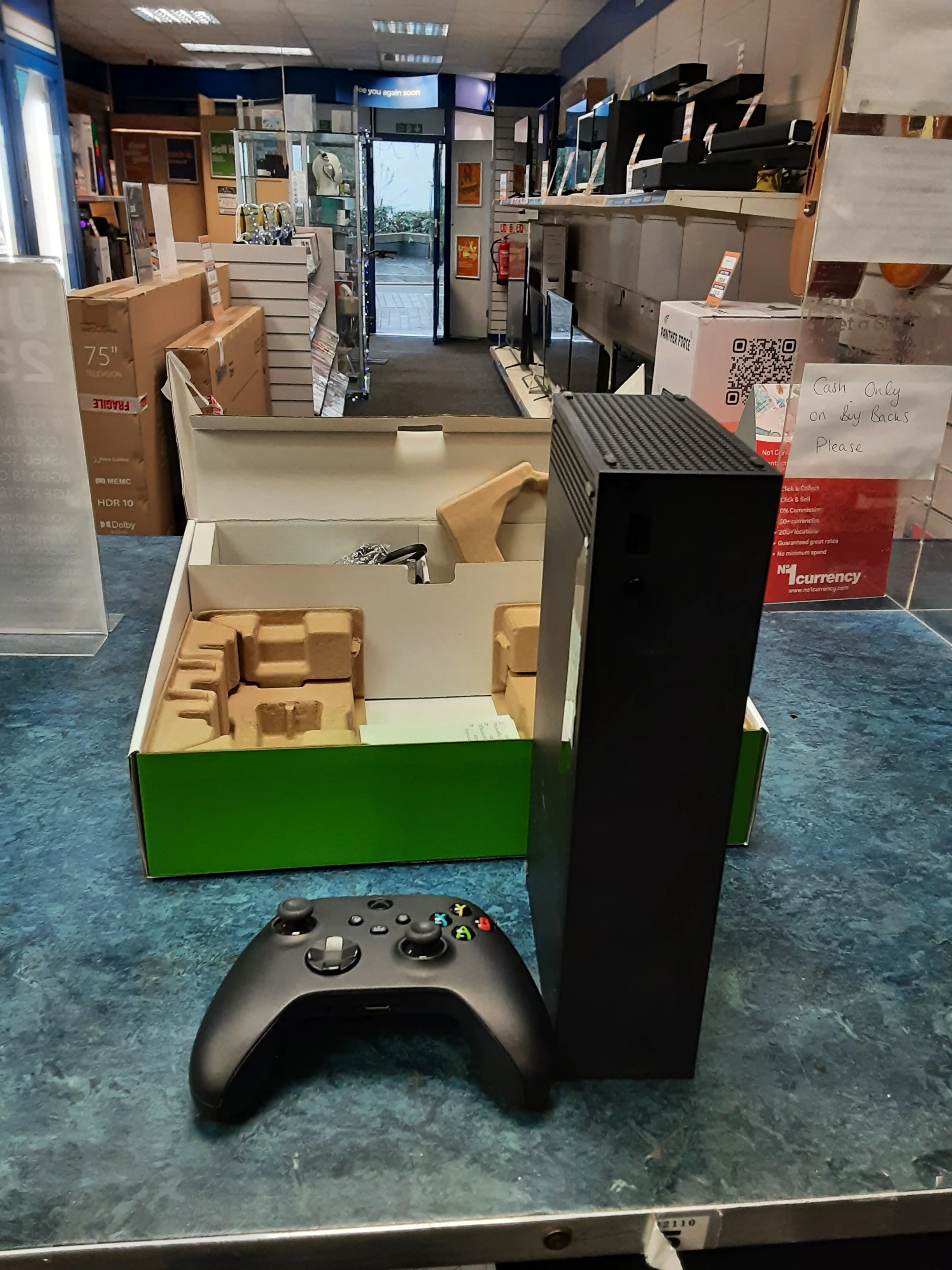 Microsoft Xbox Series S 1tb Carbon Black Boxed - Image 2