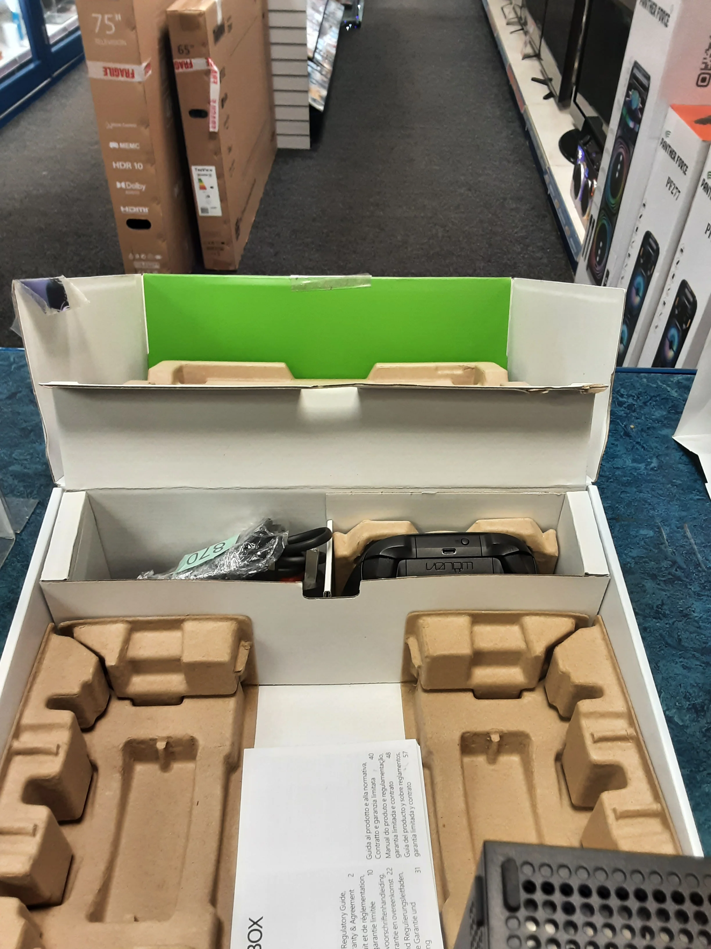 Microsoft Xbox Series S 1tb Carbon Black Boxed - Image 3