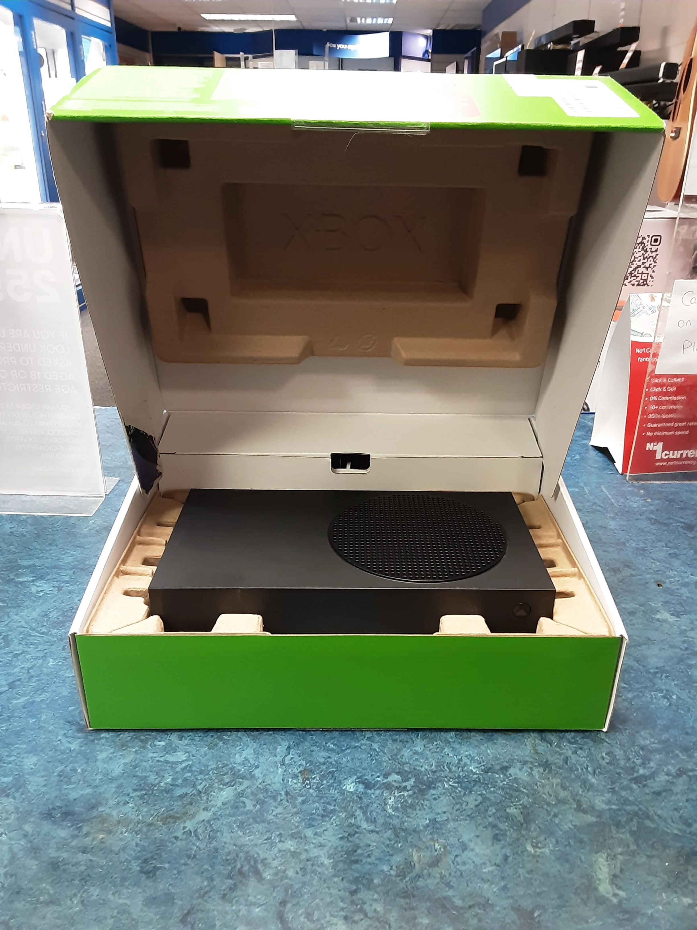 Microsoft Xbox Series S 1tb Carbon Black Boxed - Image 4