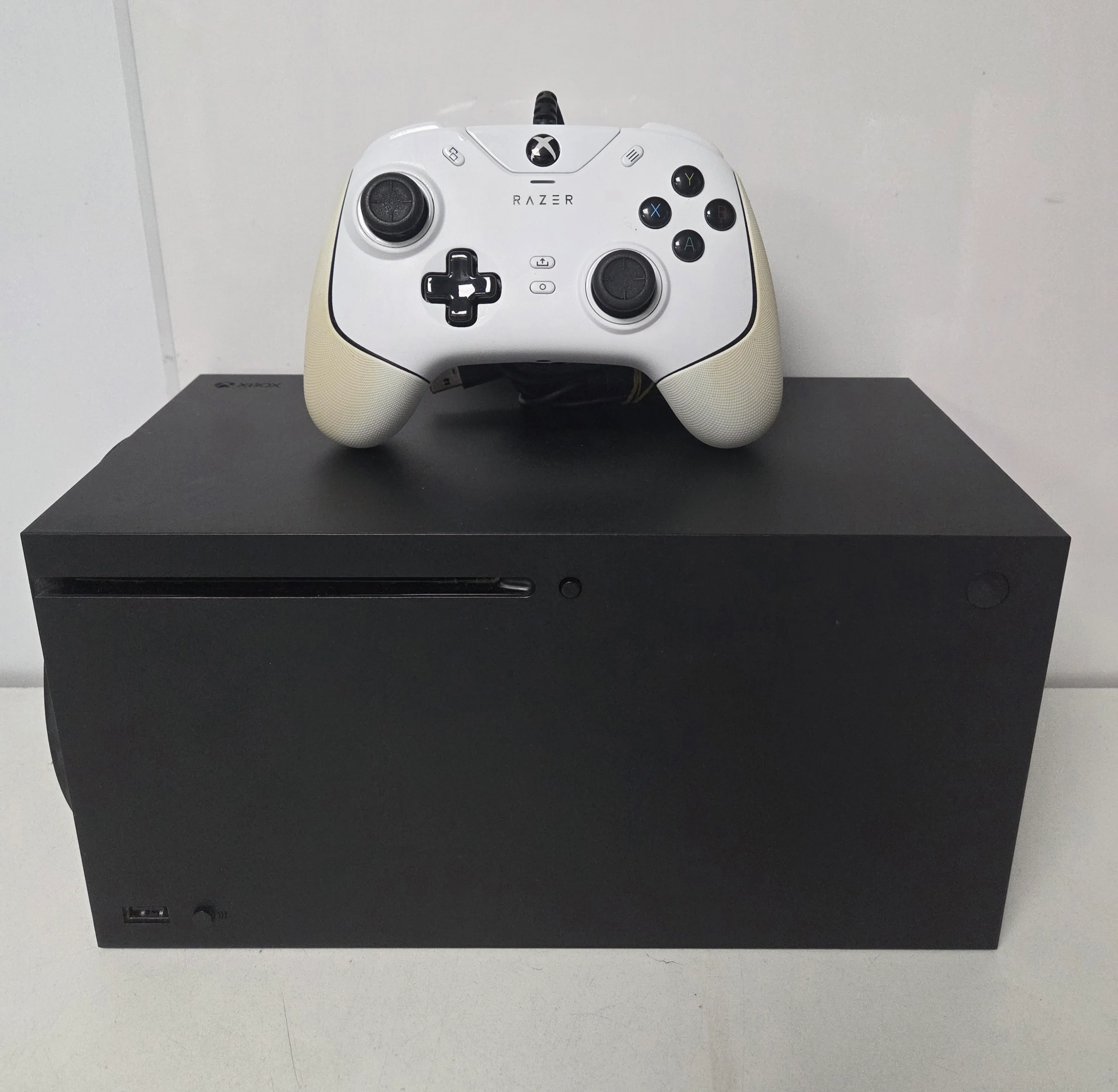 Microsoft Xbox Series X 1TB Console & 4 Games - Image 2