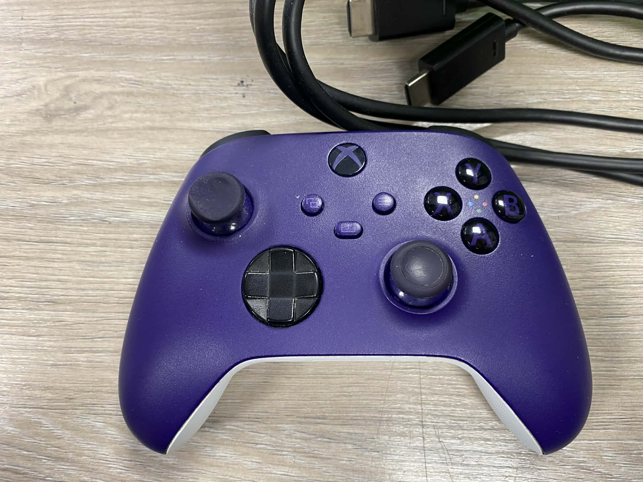 Microsoft XBox Series X - Image 3