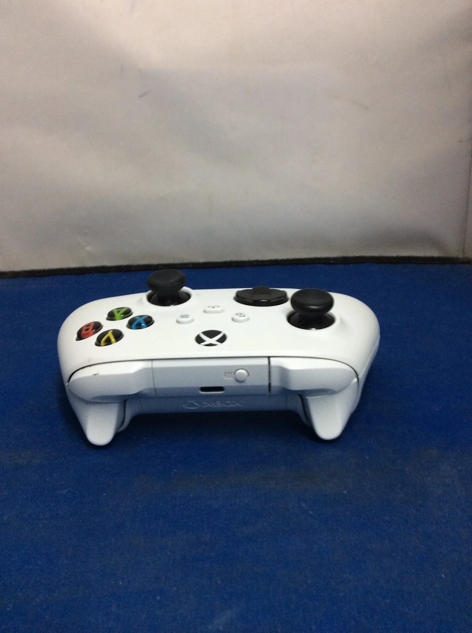 Microsoft Xbox Series X/S Controller (White) - Image 4