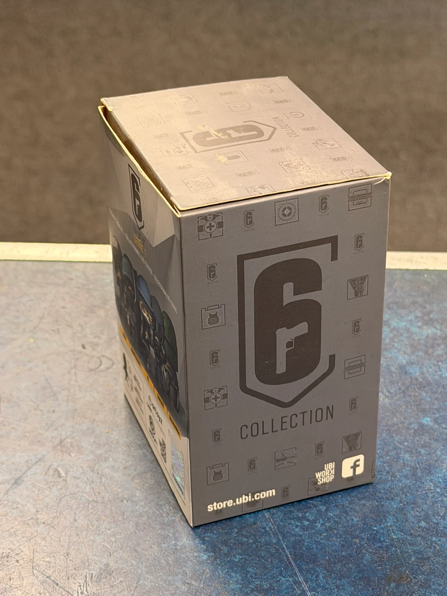 montagne rainbow six figure - Image 3