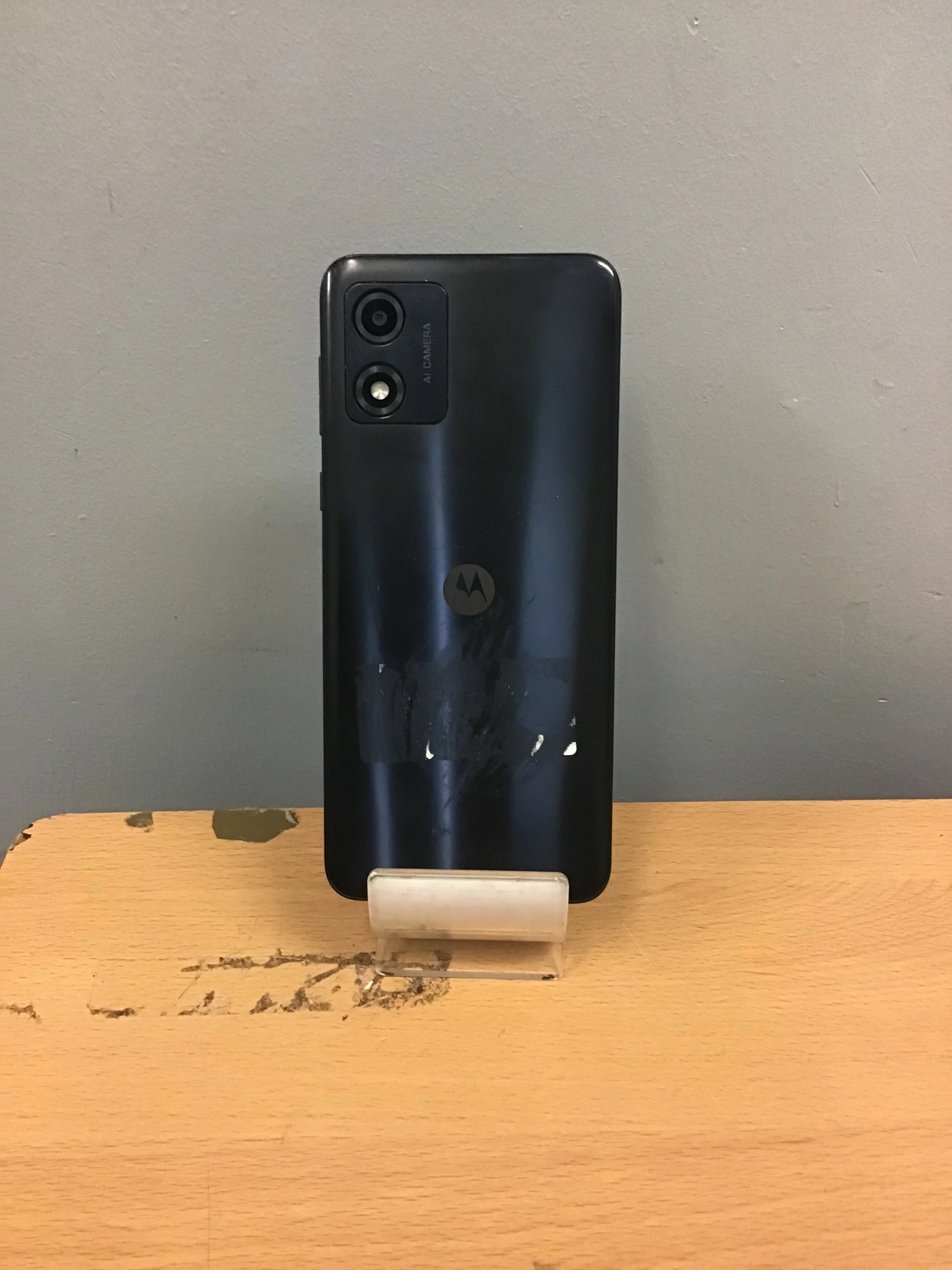 Motorola E13 - Image 4