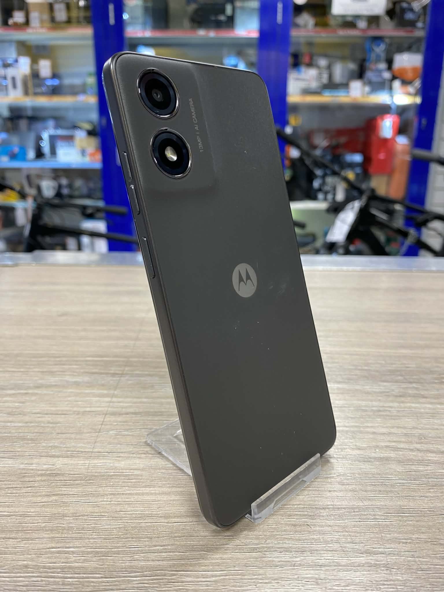 Motorola Moto E14 (2GB+64GB) Graphite Gray, Unlocked B - Image 3