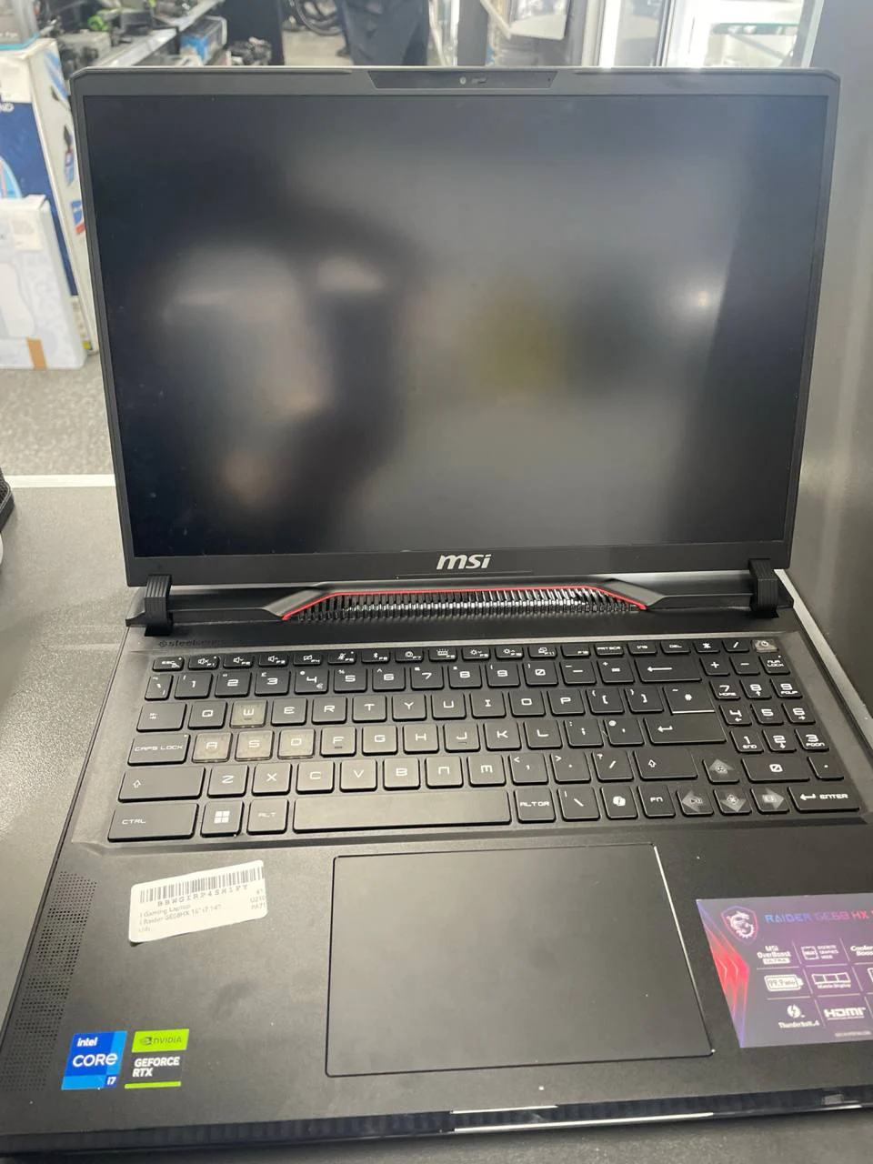 MSI Gaming Raider GE68 HX 14VGG-261UK 16"-inch - Core i7-14700HX - 32GB - SSD 1 TBGB NVIDIA GeForce RTX 4070 QWERTY - English