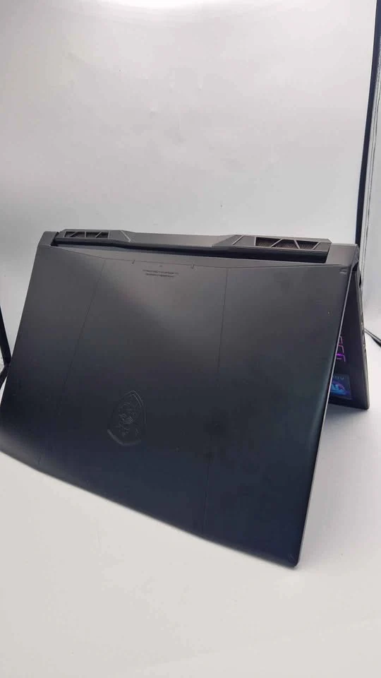 **DEAL** Msi Katana A15 B8VG Gaming Laptop - Ryz 7 8845HS - 16GB Ram - 1TB SSD - RTX 4060 - 15" 144Hz - W11 - Image 3