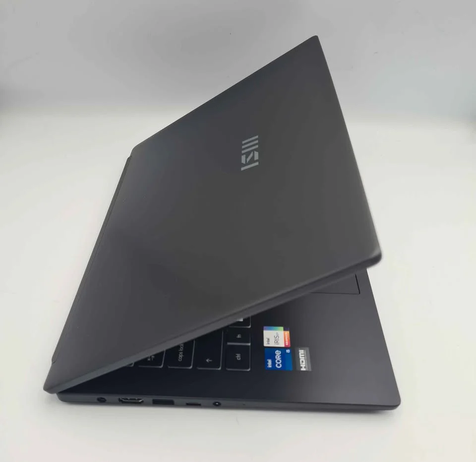 **DEAL** MSI Modern 14 - 12th Gen i5, 8GB RAM, 512GB NVME, Iris Graphics Chip, 14" Screen - Windows 11 - Image 2