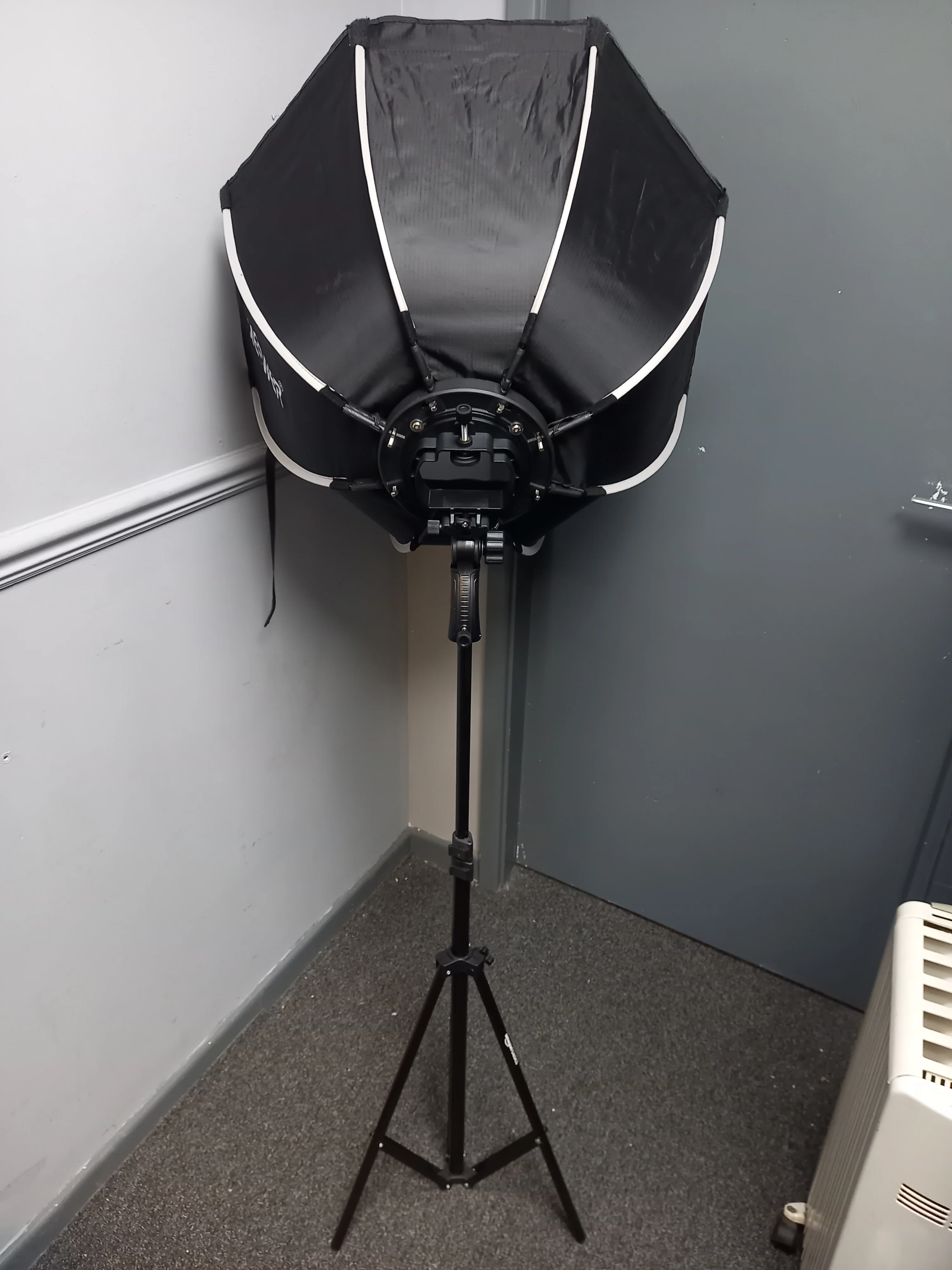 Neewer 26" 66cm umbrella softbox octagonal deflector - Image 4