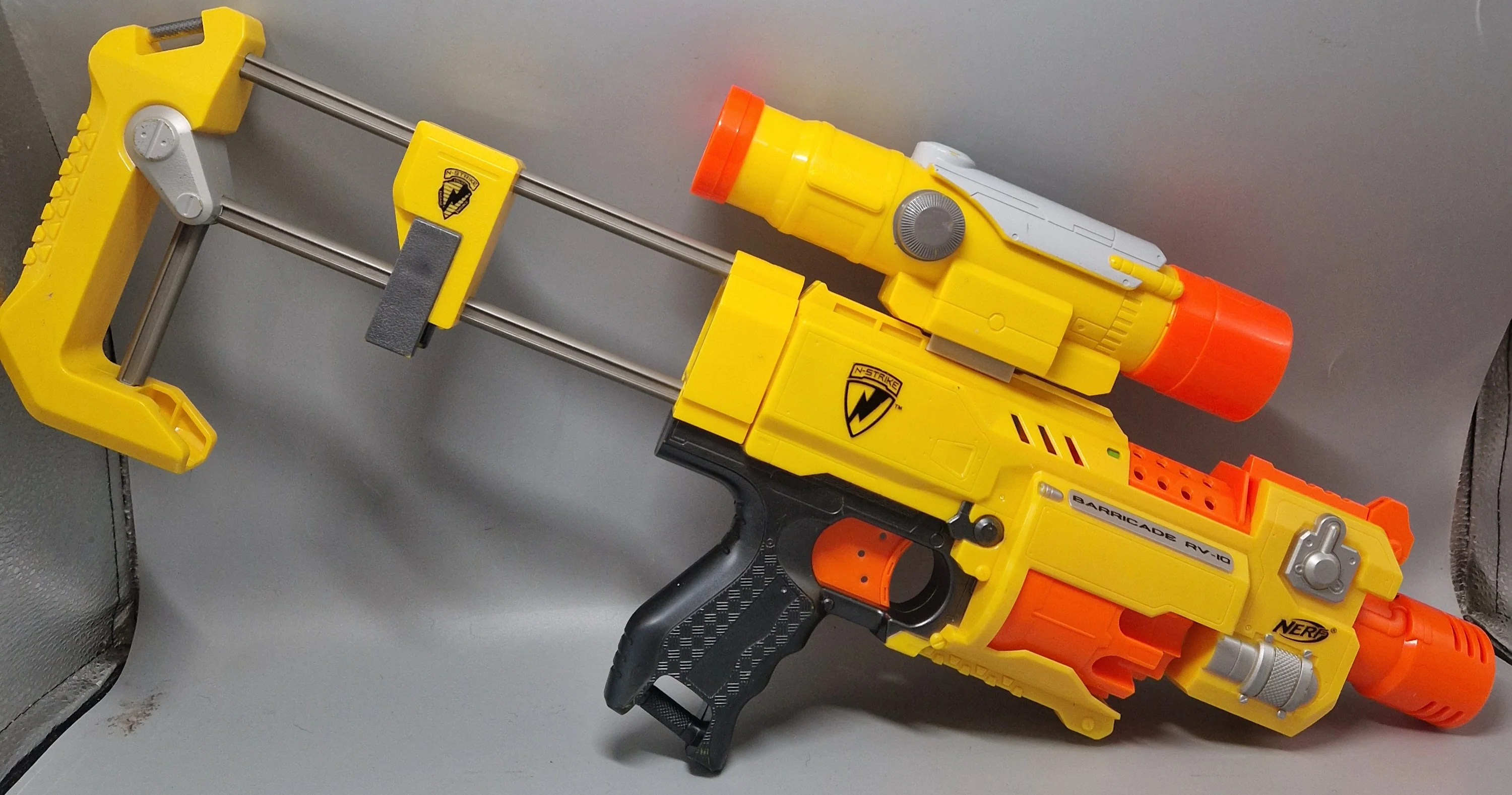 Nerf Guns Yellow Set x6 Guns And Bits *collection only* - Image 2