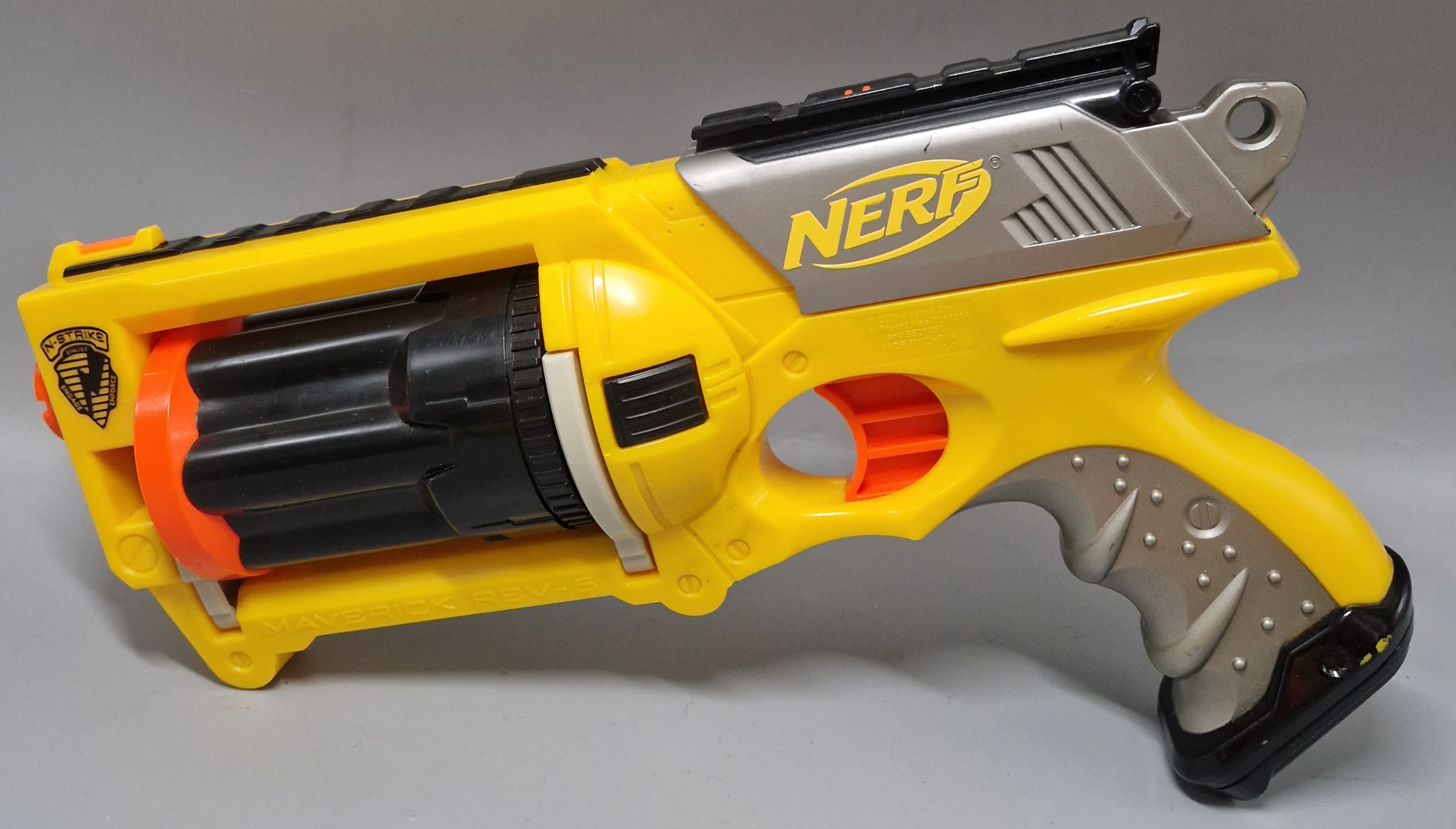 Nerf Guns Yellow Set x6 Guns And Bits *collection only* - Image 4