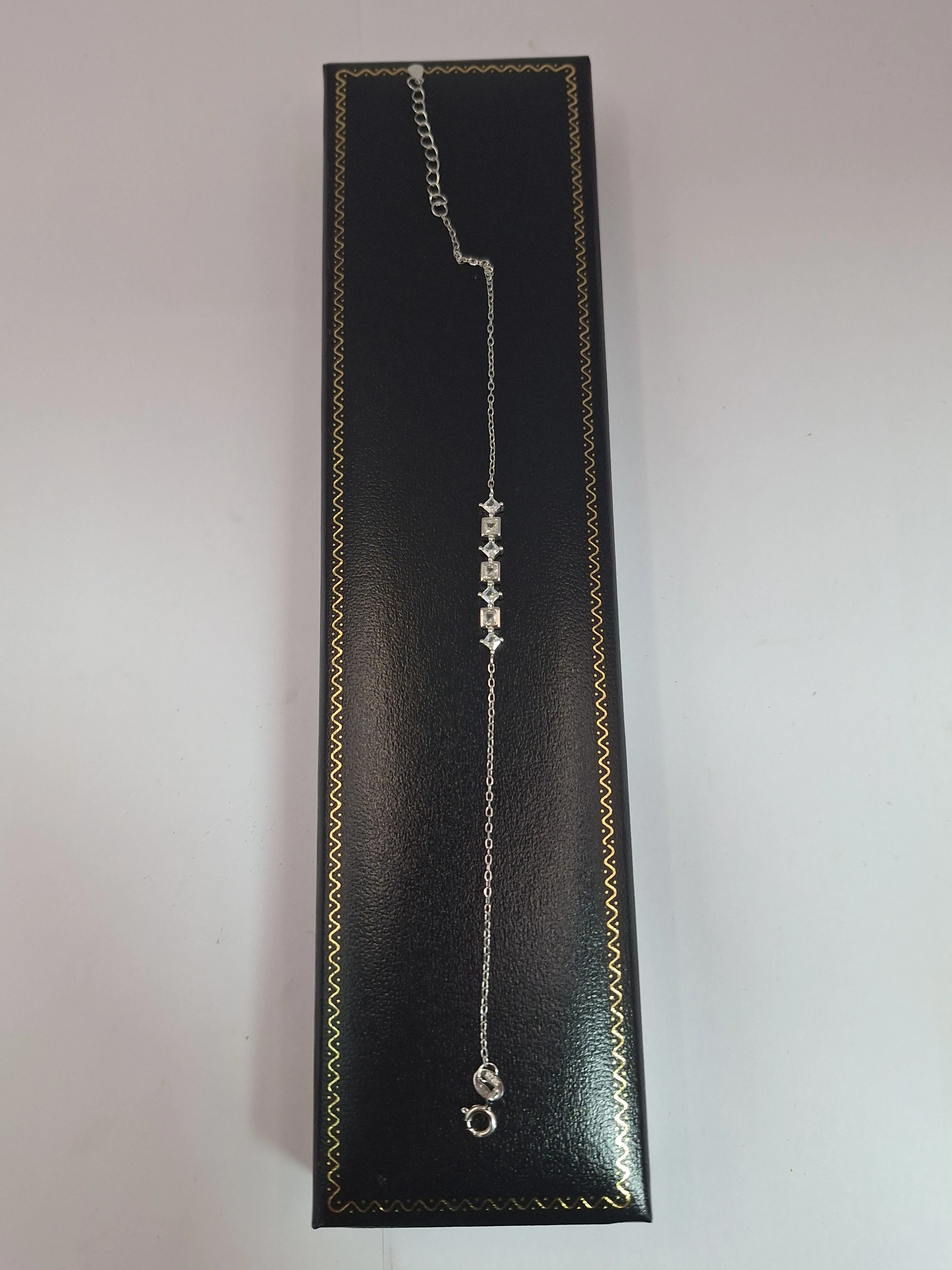 NEW OTHER SILVER BRACELET WITH STAR AND SQUARE ,CZ ,925, LENGHT 8" WEIGHT 1.9G . - Image 3