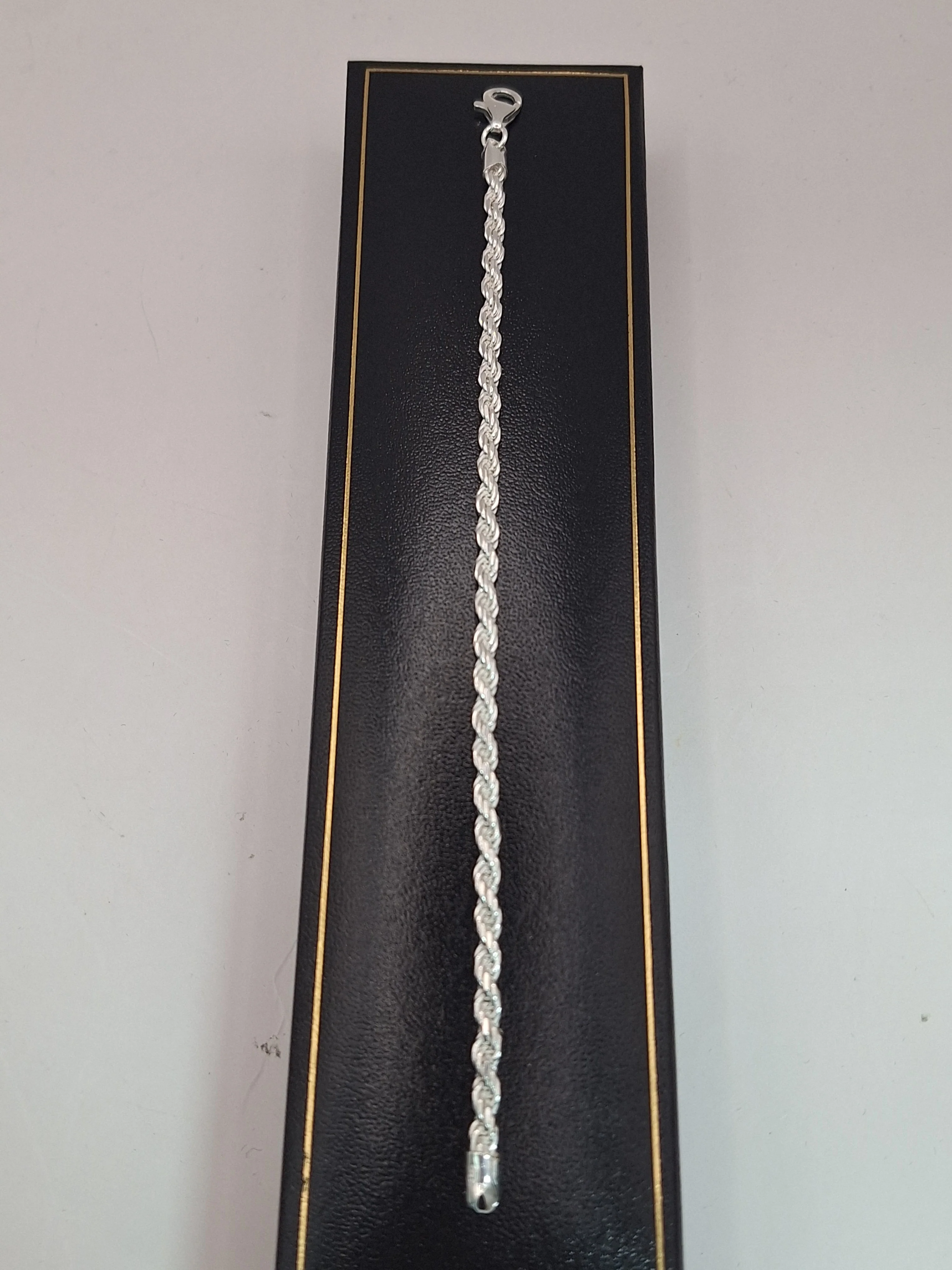 new other silver rope bracelet ,925, weight 9.2g, lenght 7.5g.