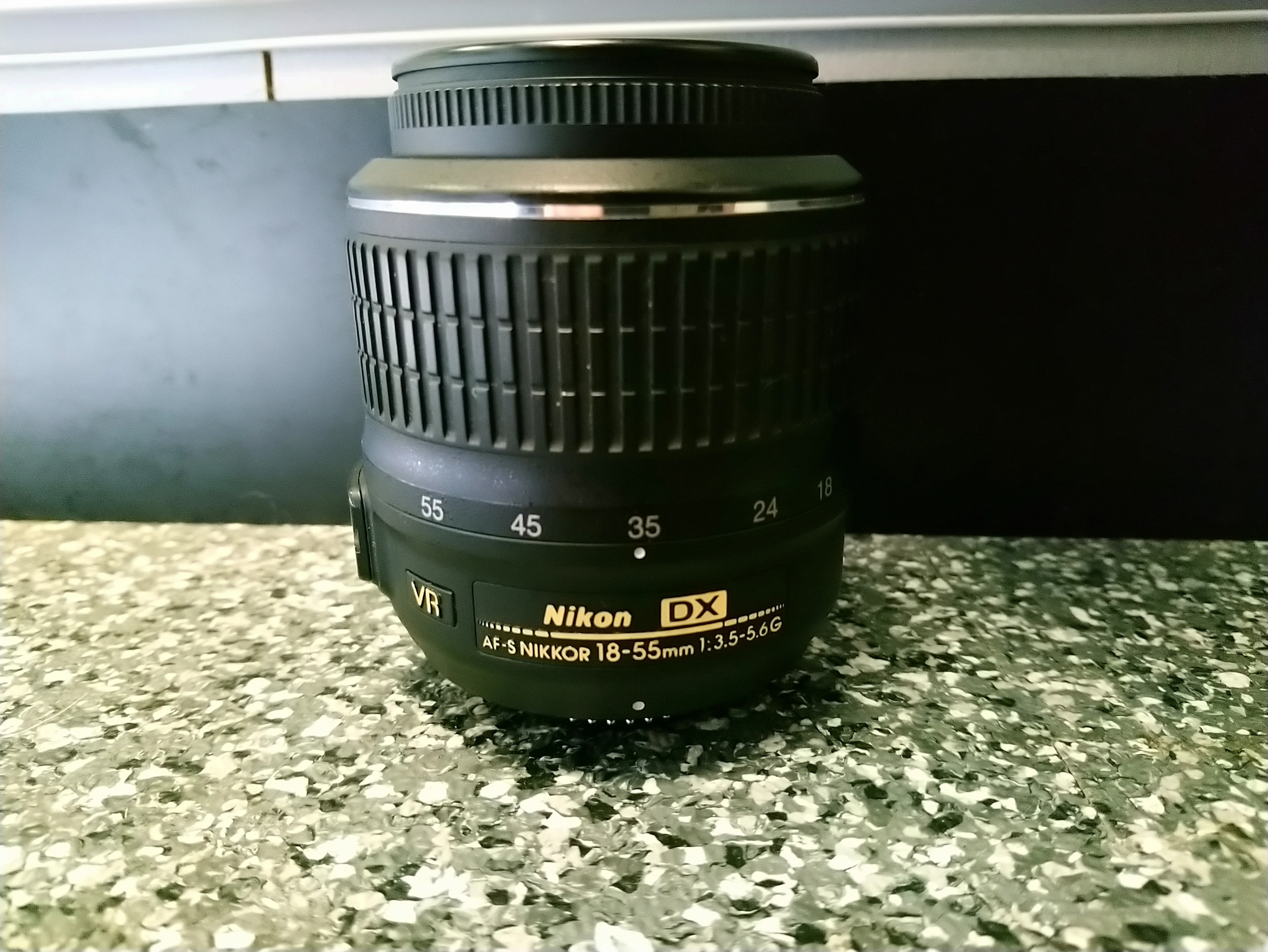 Nikon AF-P DX NIKKOR 18-55mm f/3.5-5.6G VR Lens - Image 2