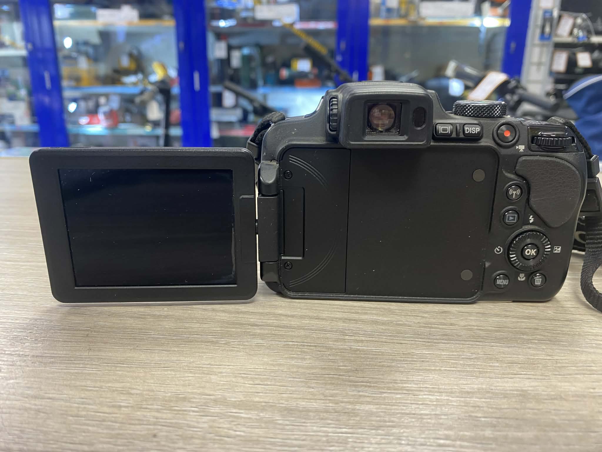 Nikon Coolpix P610 Digital Camera - Image 3
