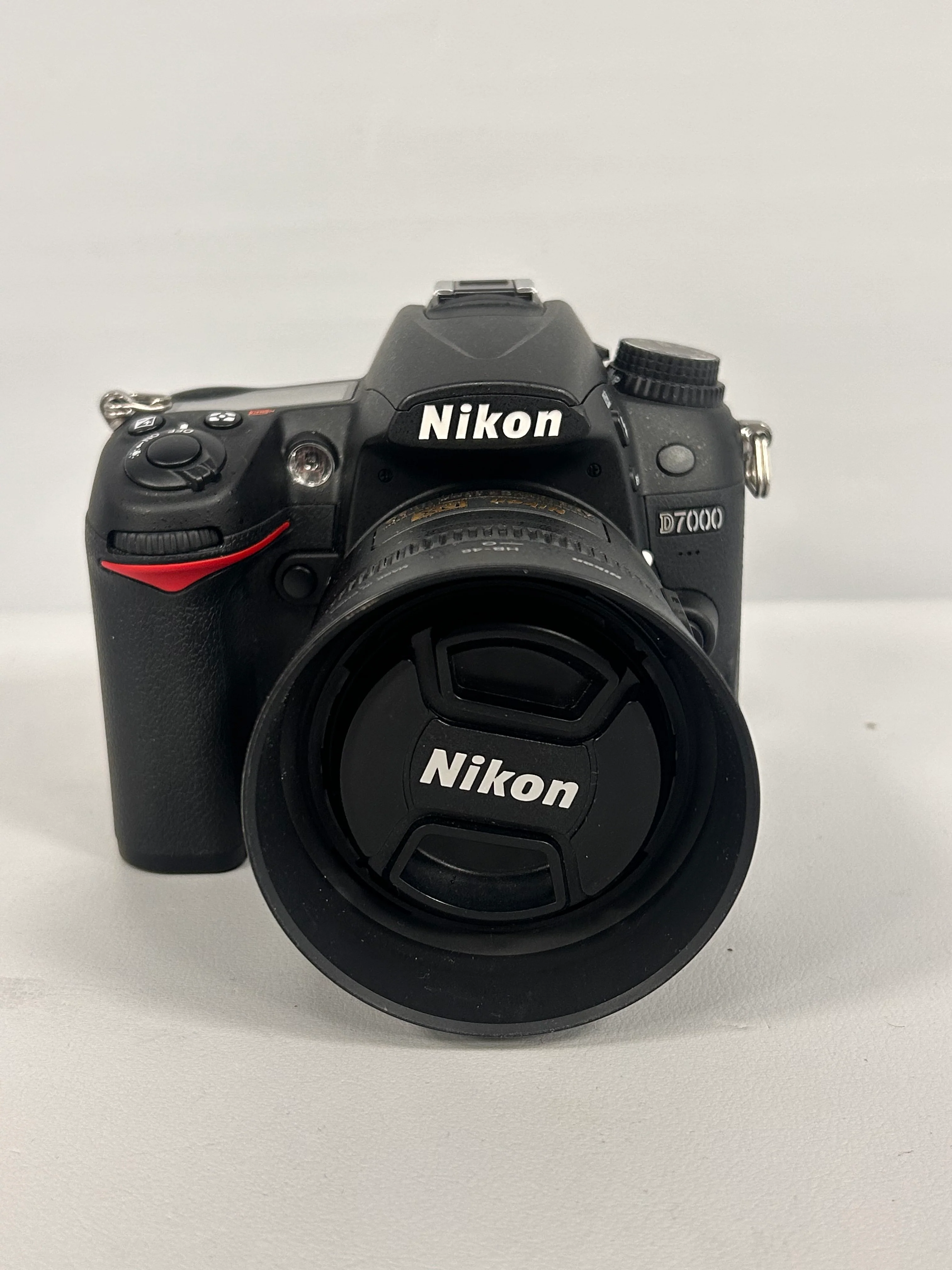 Nikon D7000 & Nikon AF-S NIKKOR 35mm 1:1.8G Lens