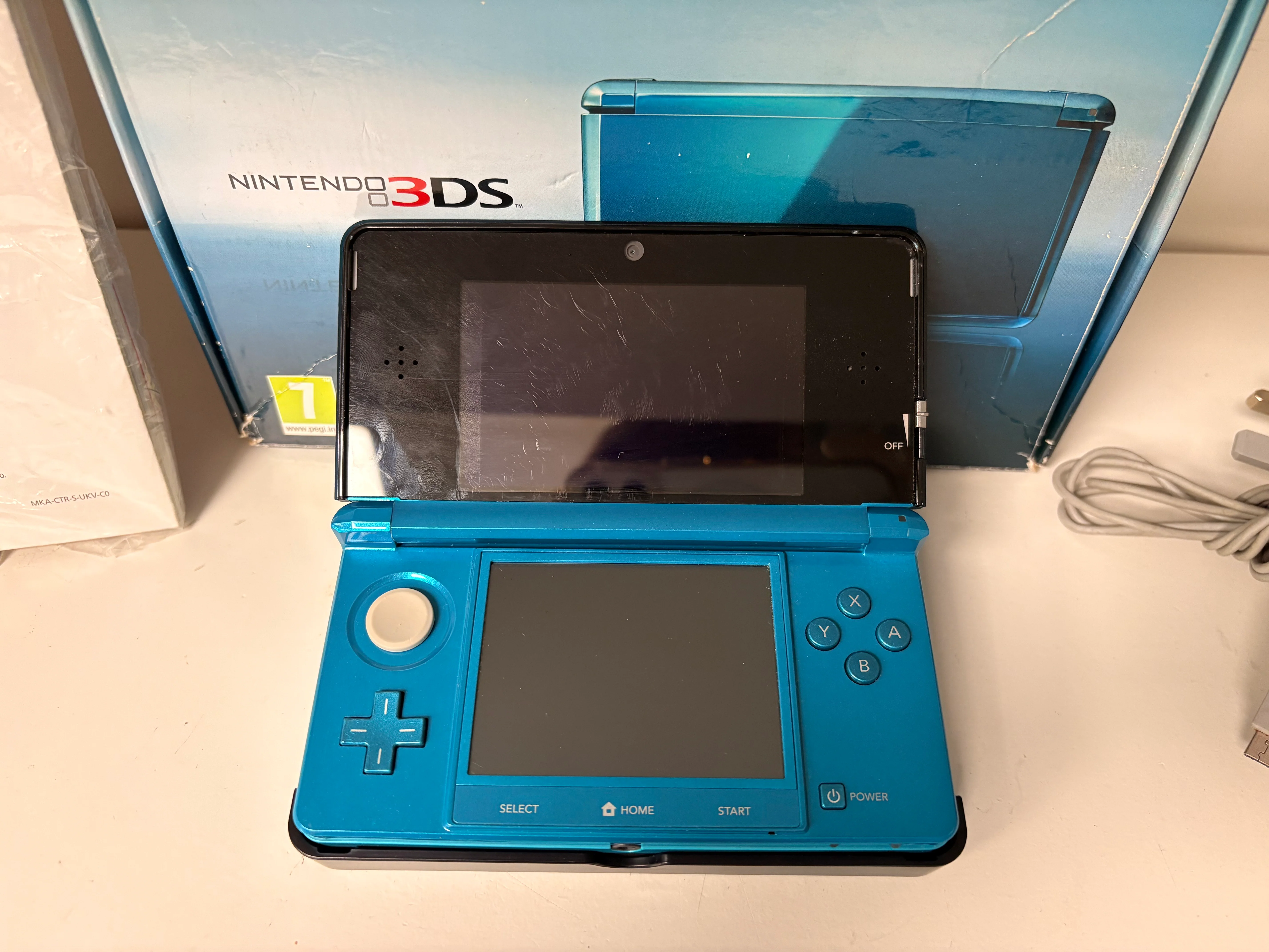 Nintendo 3DS Aqua Boxed - Great Yarmouth - Image 2