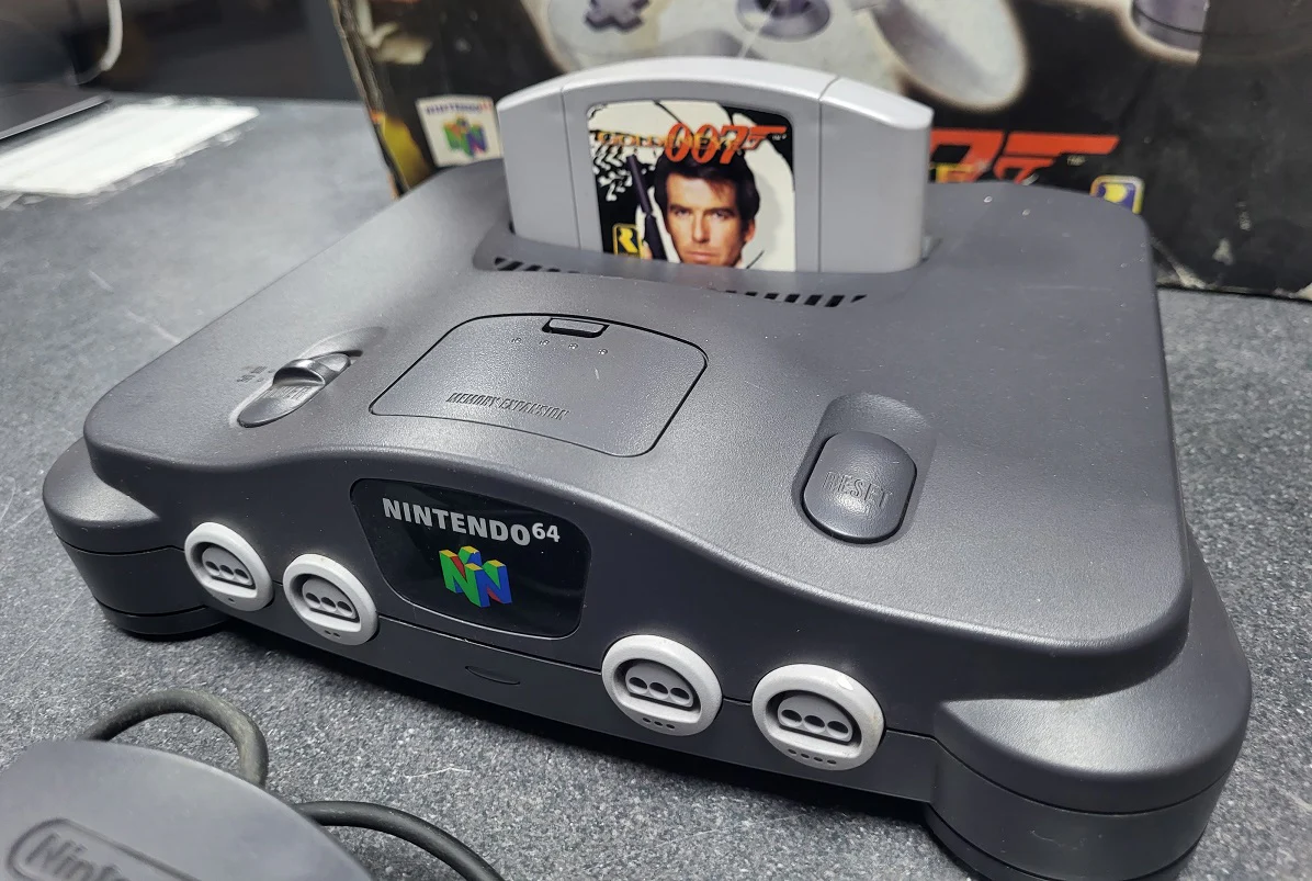 Nintendo 64 Console - Black - Boxed - Goldeneye Edition With Game and Outer Sleeve - Image 2