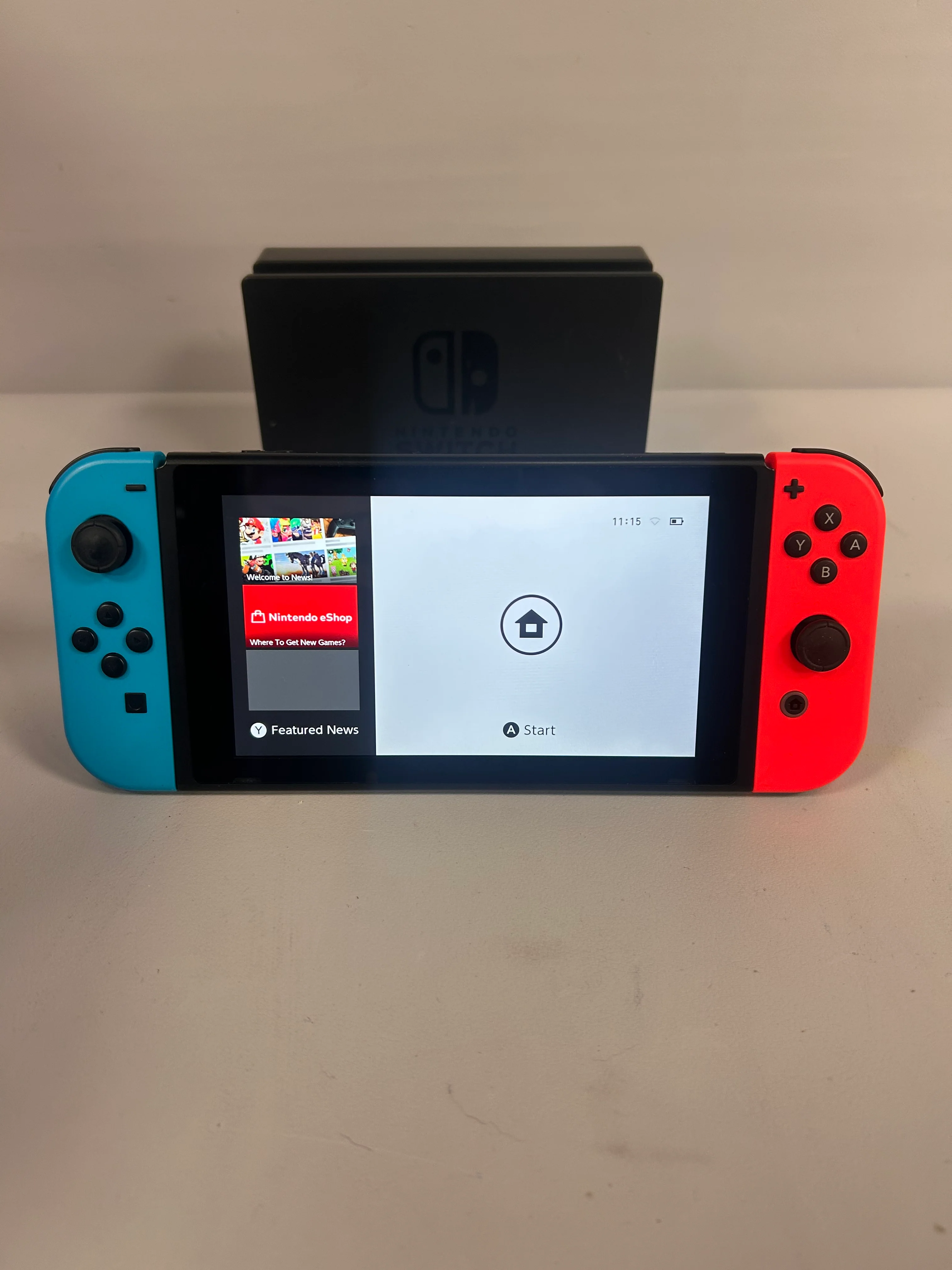 Nintendo Switch 32GB - Image 4