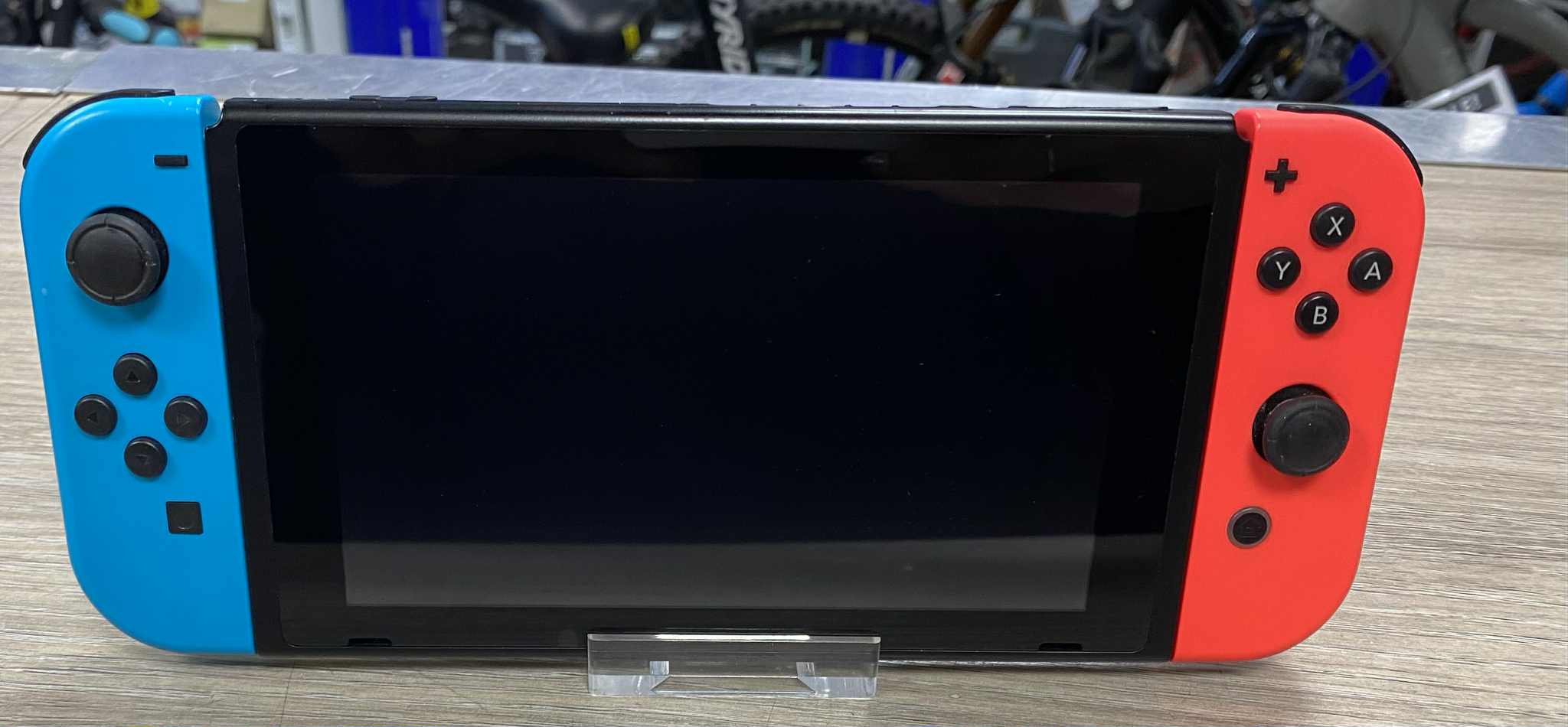 * Nintendo switch - 32GB (no charger)