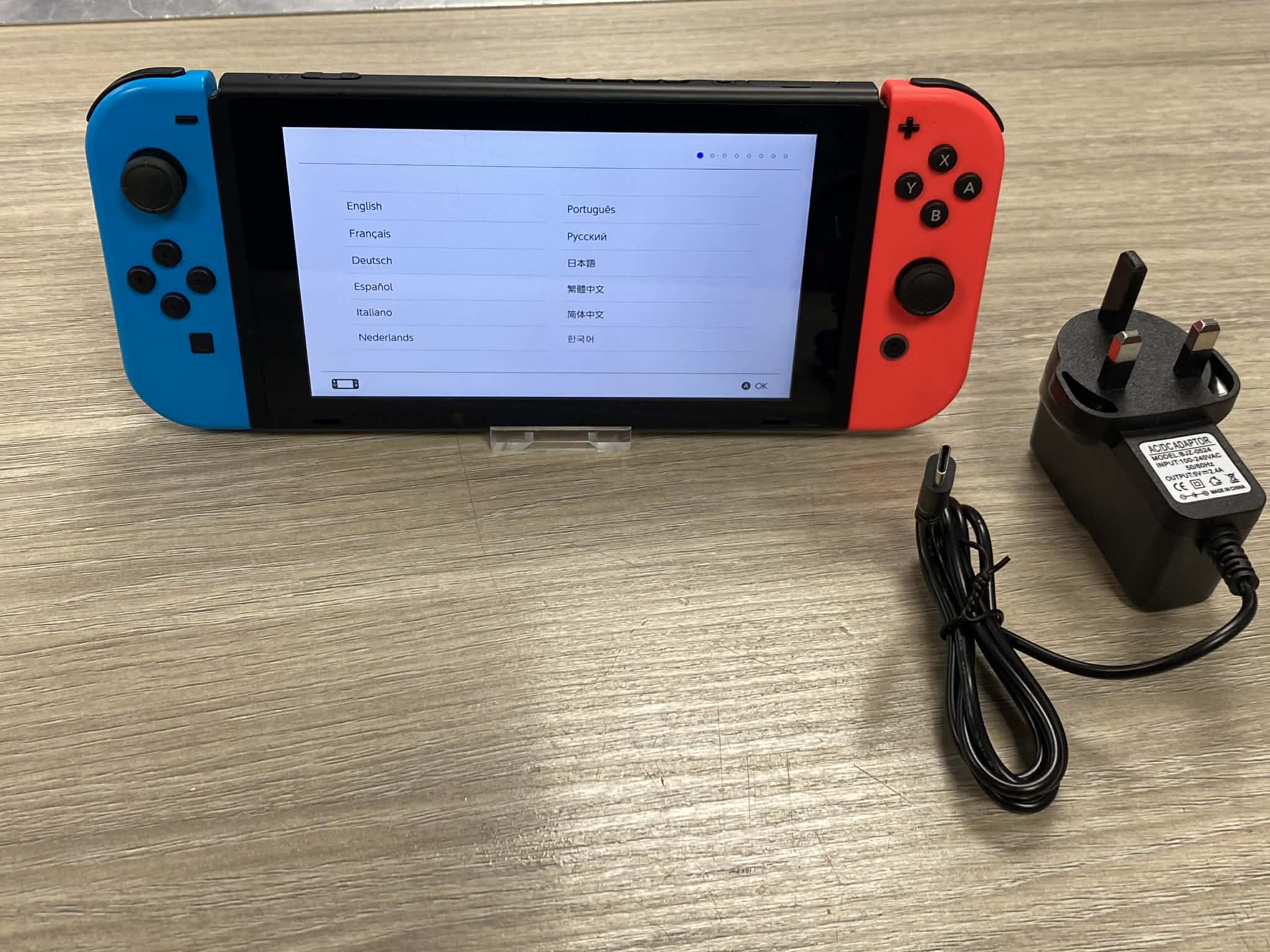 Nintendo Switch - Image 2
