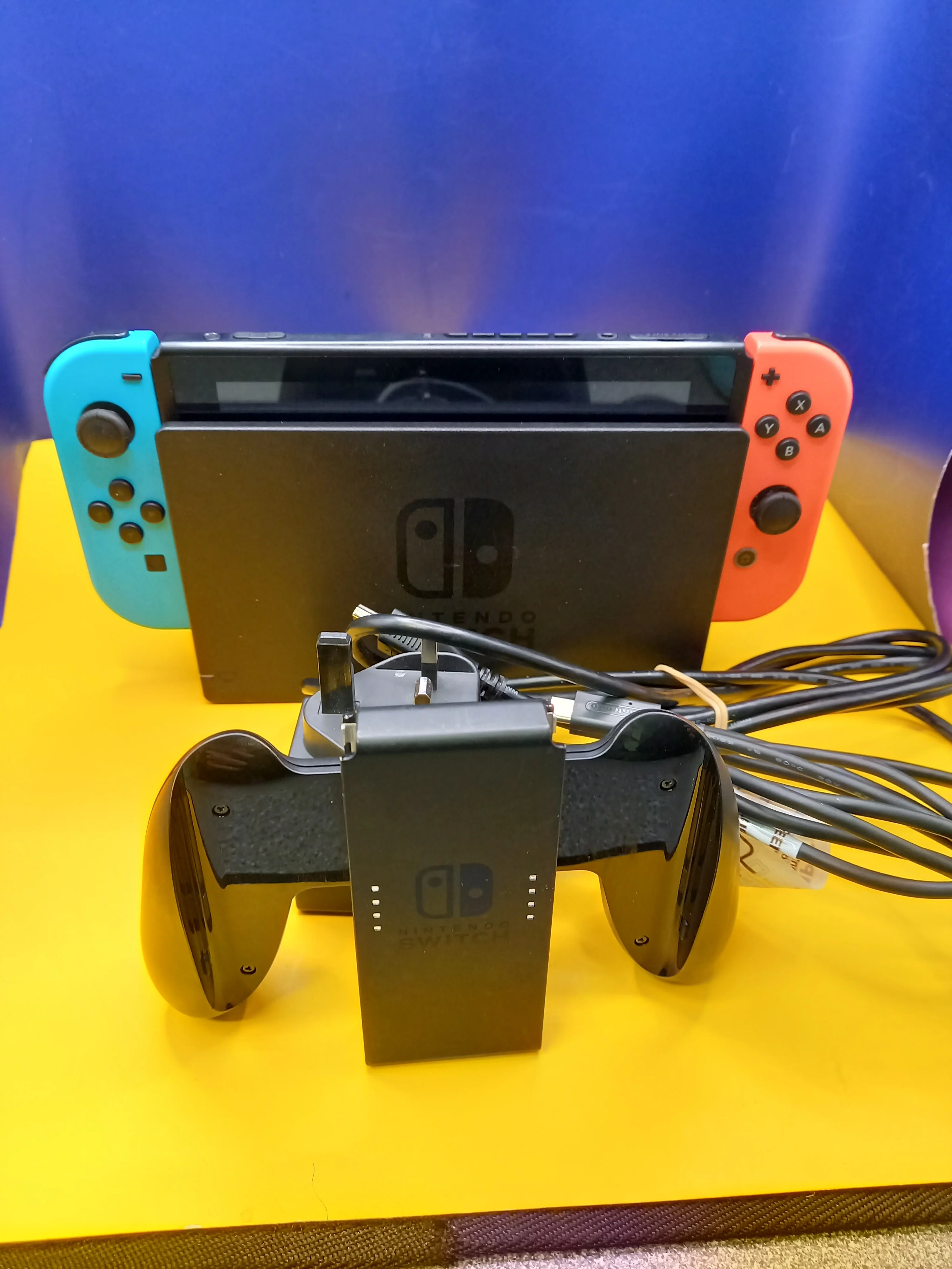 Nintendo Switch Console - Image 4