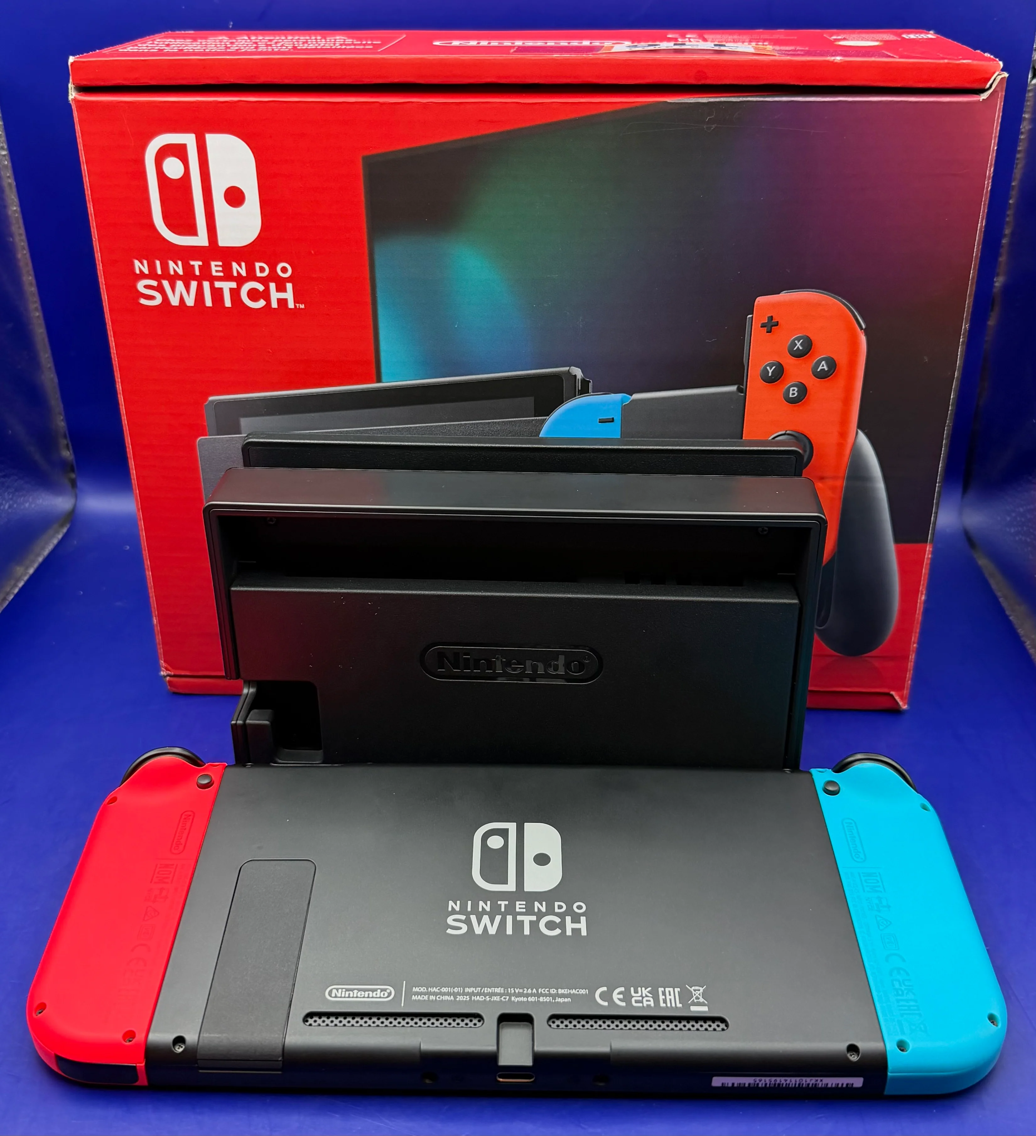 Nintendo Switch Console 32GB Neon Red / Blue Boxed - Chesterfield - Image 2