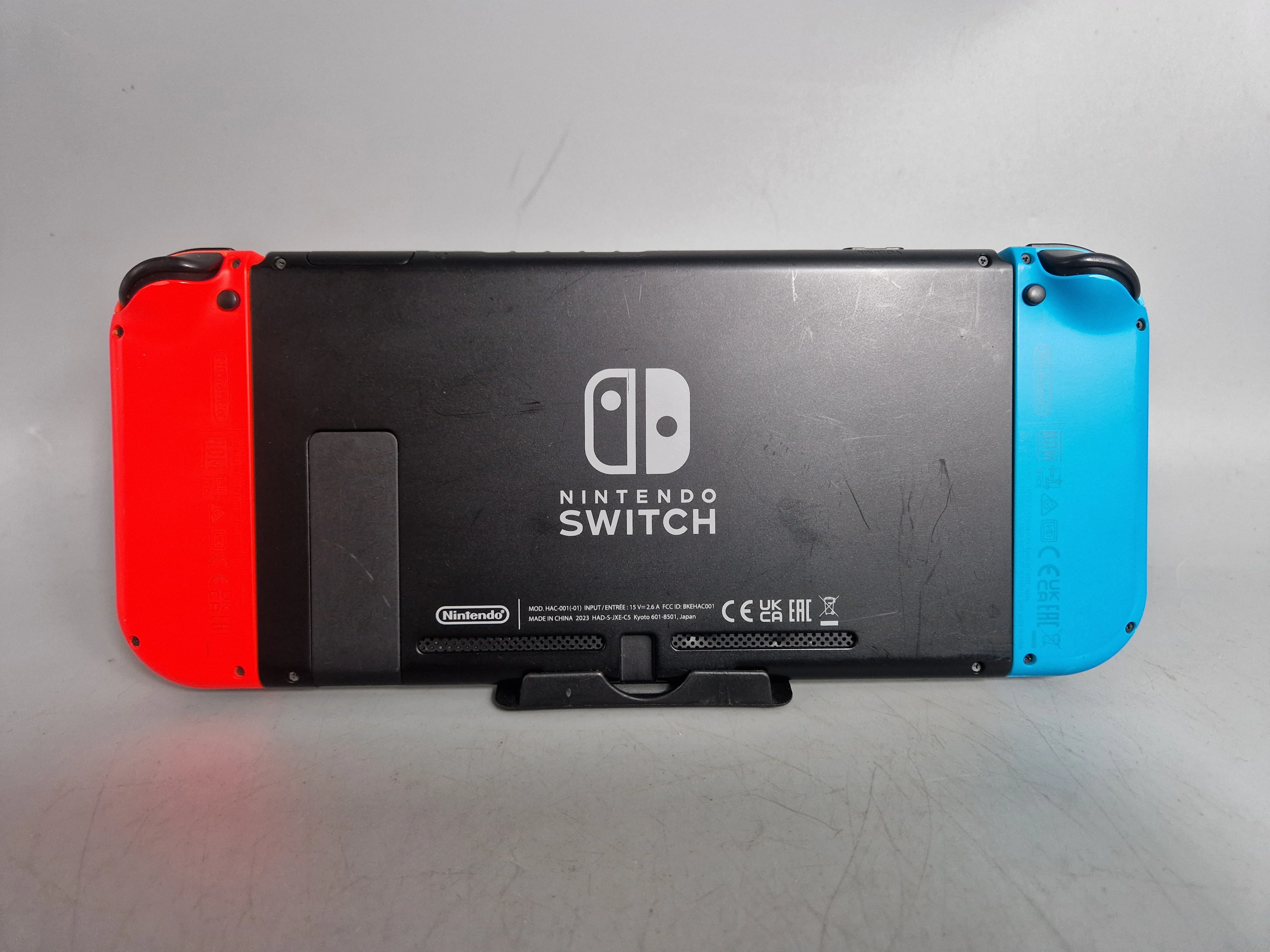 Nintendo Switch Console, 32GB + Neon Red/Blue Joy-Con, Unboxed (other barcode 8633) - Image 2