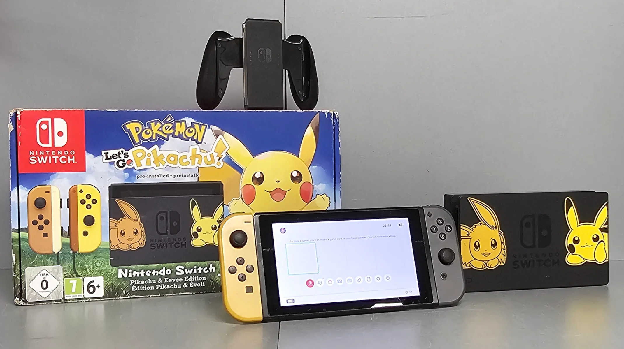 Nintendo Switch HW Let's Go Pikachu Limited Edition Bundle (Nintendo Switch) - Image 2