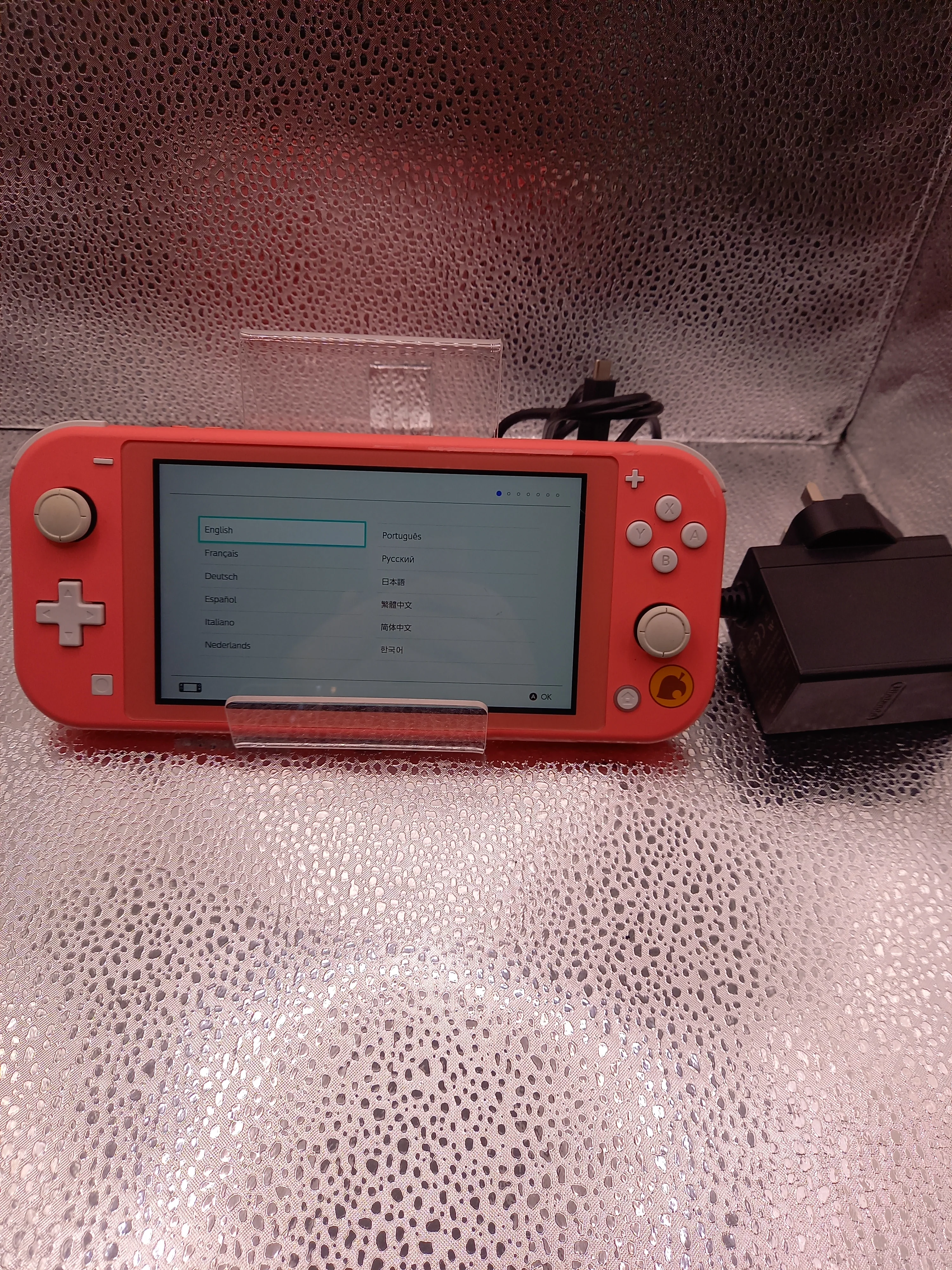 Nintendo Switch Lite - Coral - Image 2