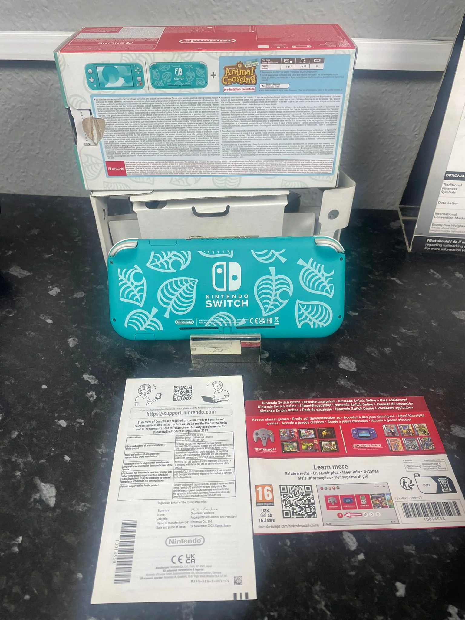 Nintendo Switch Lite - Turquoise - Image 4