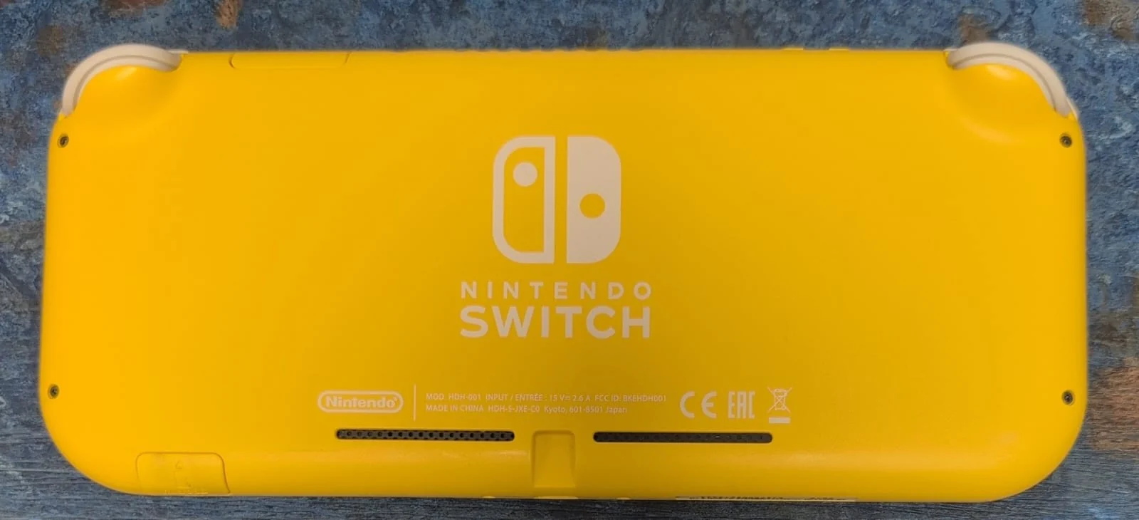 Nintendo Switch Lite Yellow 32GB - Image 3