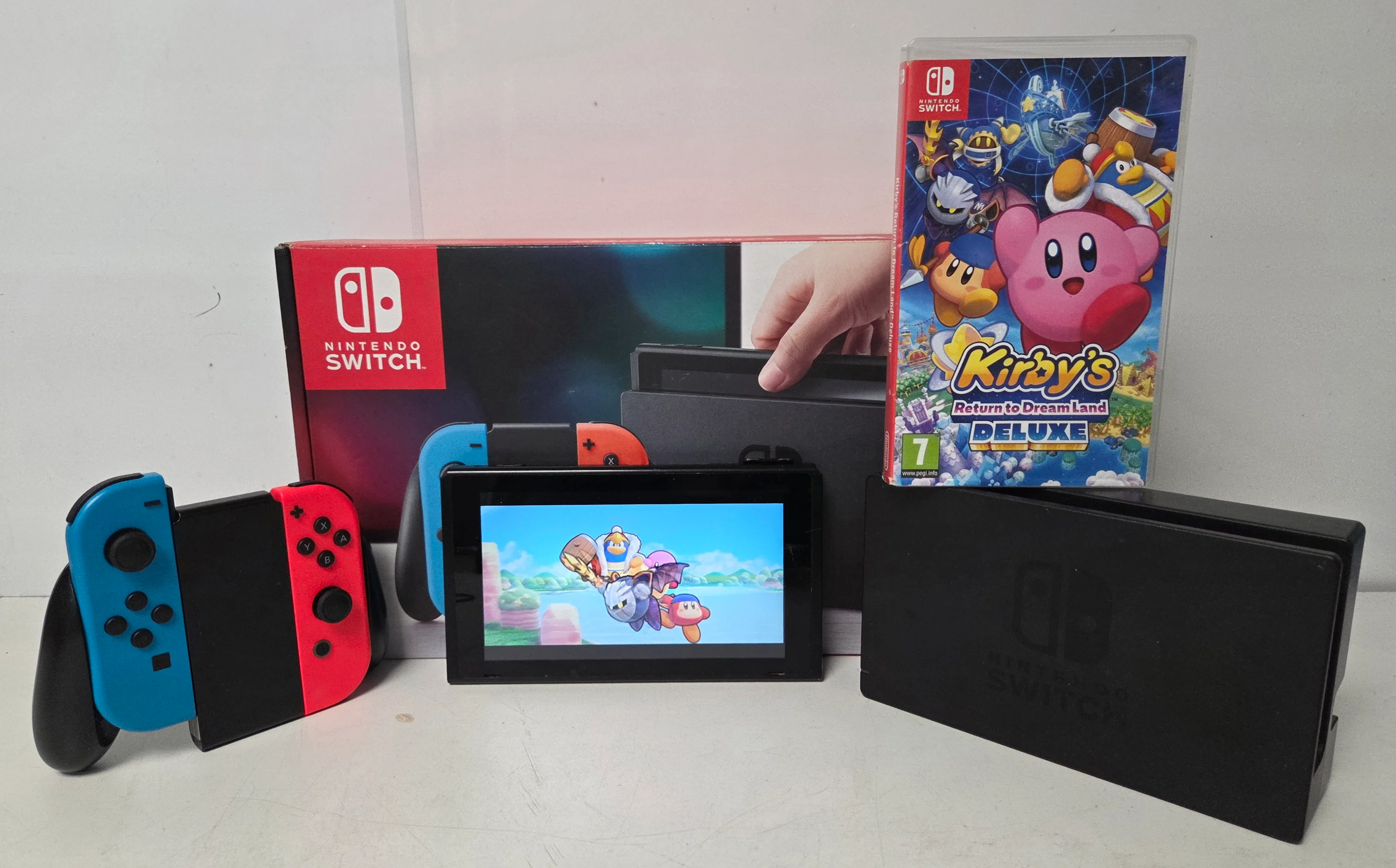 Nintendo Switch Neon Red/Blue Console & 1 Game - Image 2