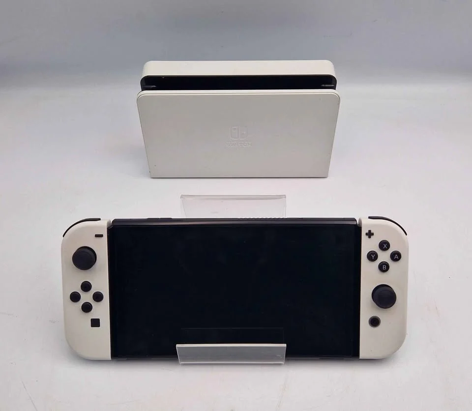 Nintendo Switch OLED - 64GB - White Joy-Cons - Unboxed