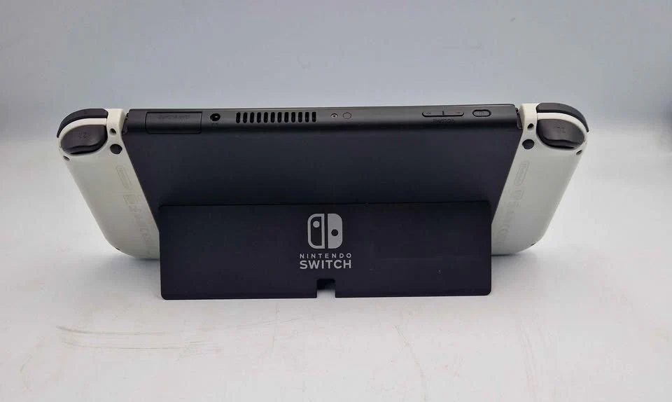 Nintendo Switch OLED - 64GB - White Joy-Cons - Unboxed - Image 3