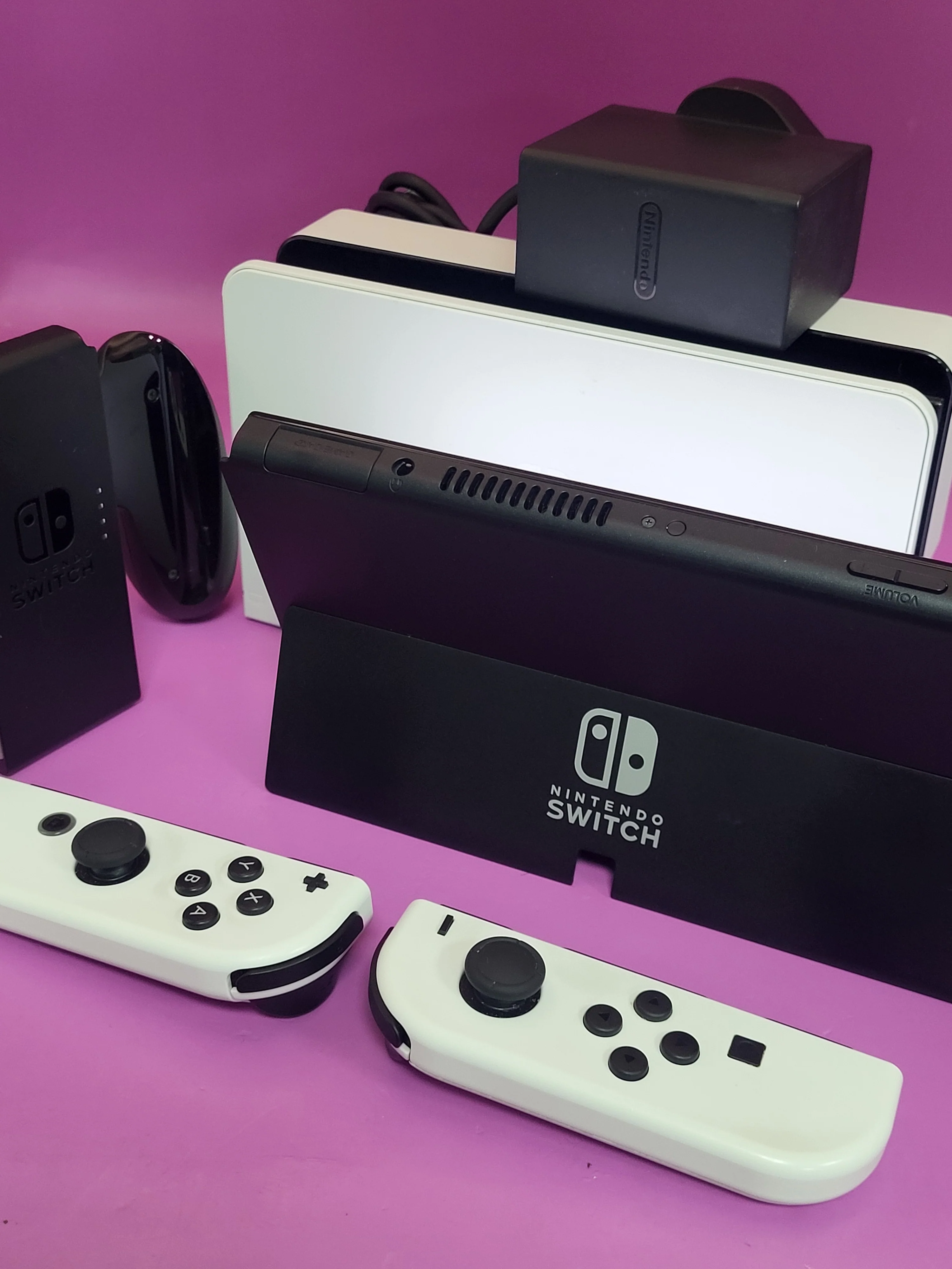 Nintendo Switch Oled - White 64GB edition - Unboxed complete - Image 3