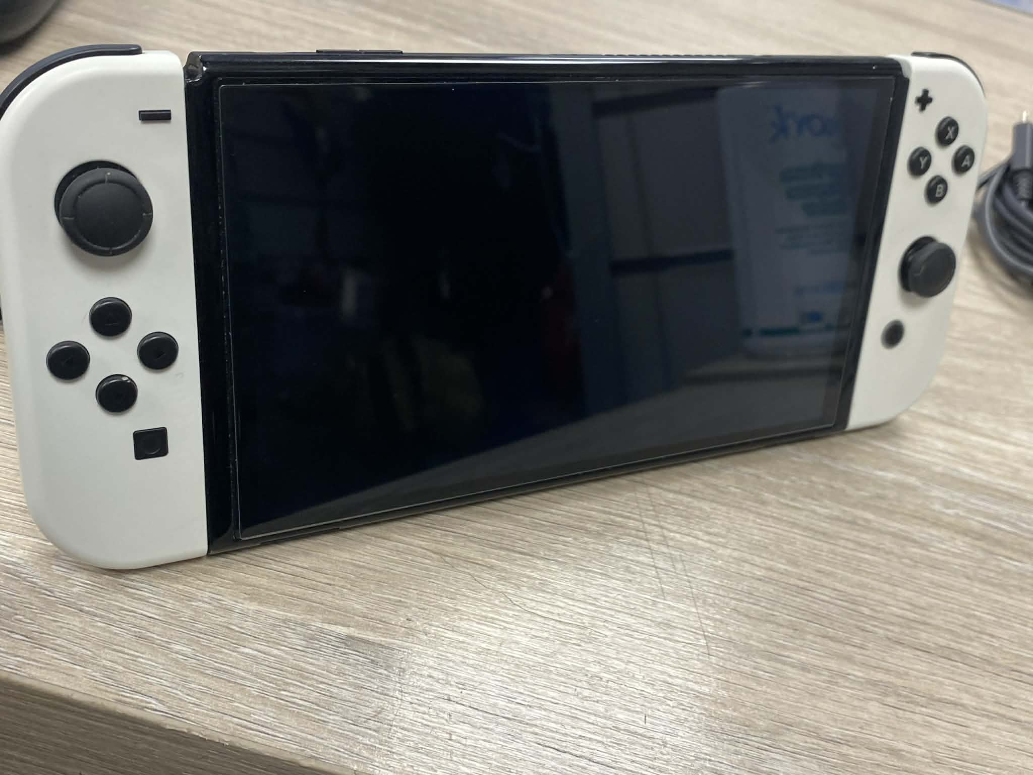 Nintendo Switch Oled - Image 3